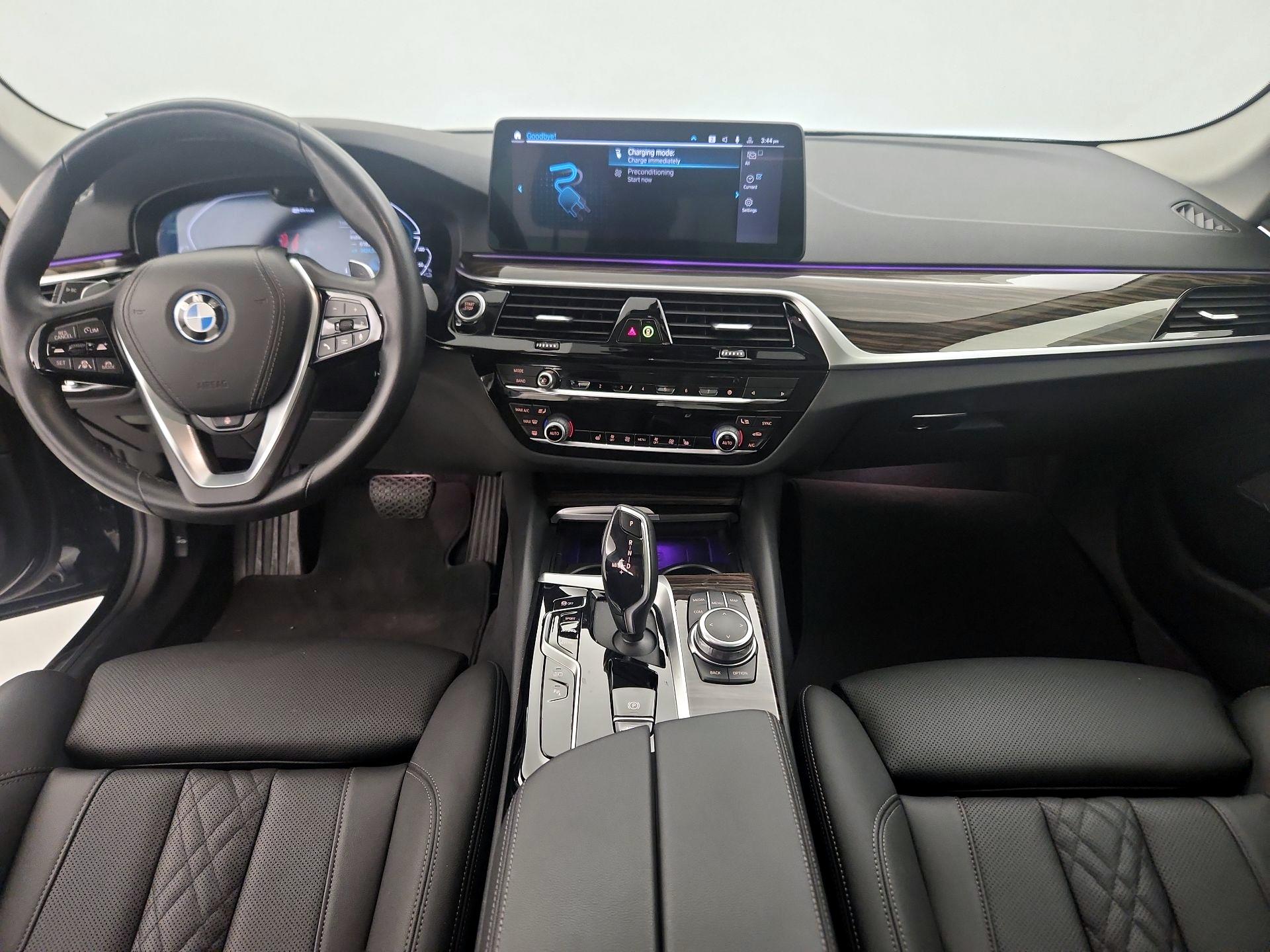 Thumbnail: 2022 BMW 5 Series - 9