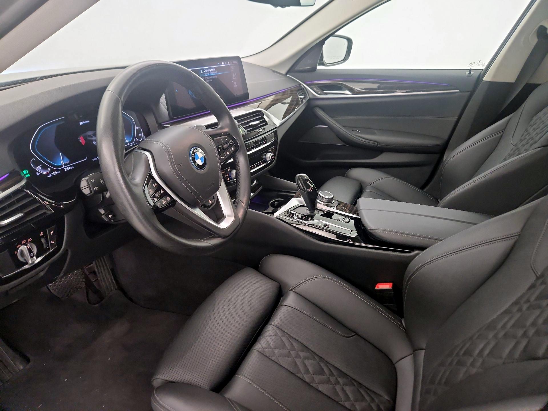 Thumbnail: 2022 BMW 5 Series - 11