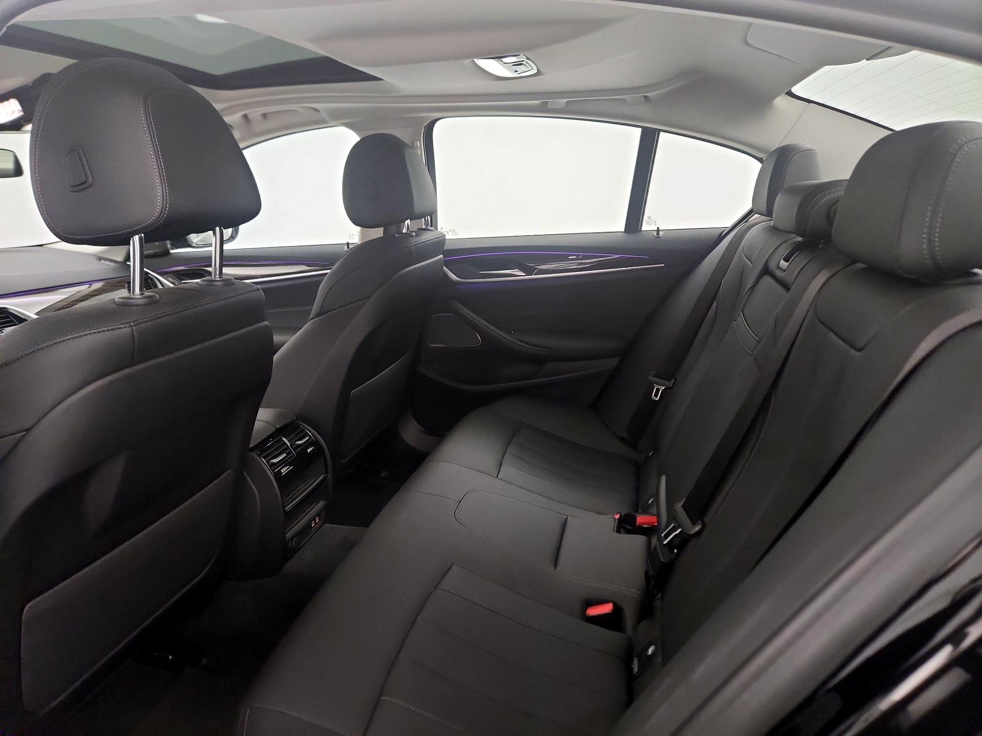 Thumbnail: 2022 BMW 5 Series - 20