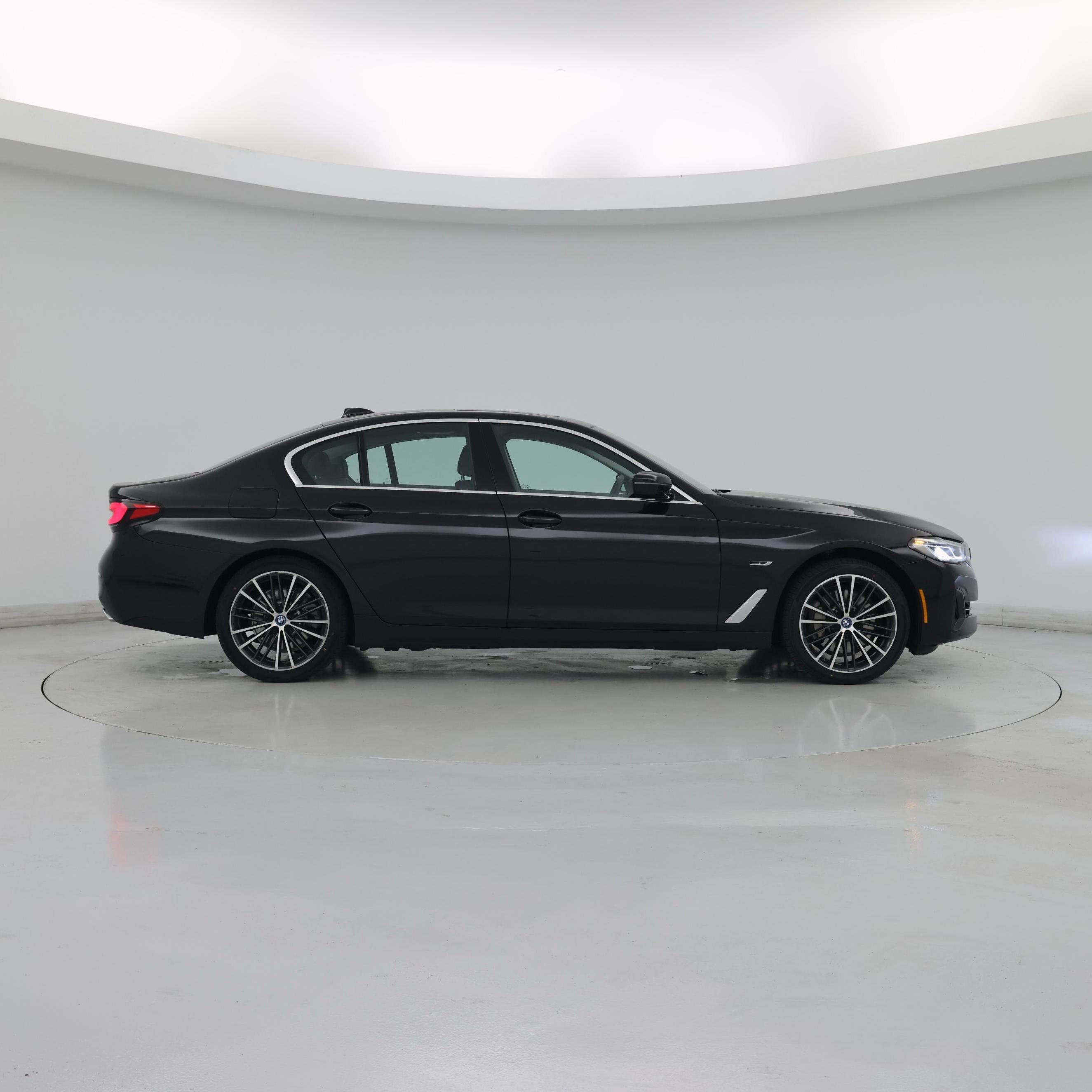 Thumbnail: 2022 BMW 5 Series - 7