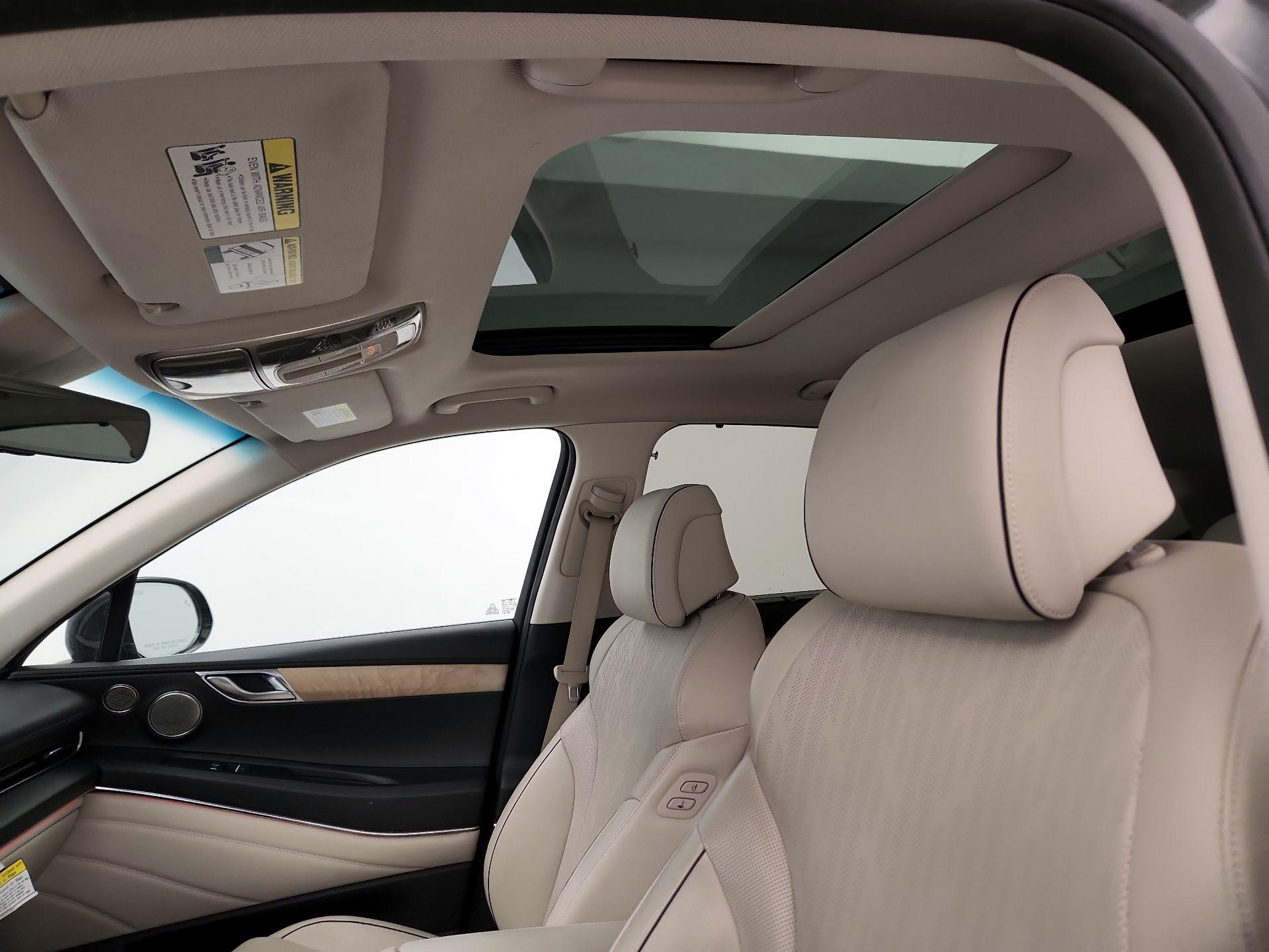 Thumbnail: 2021 Genesis GV80 - 20