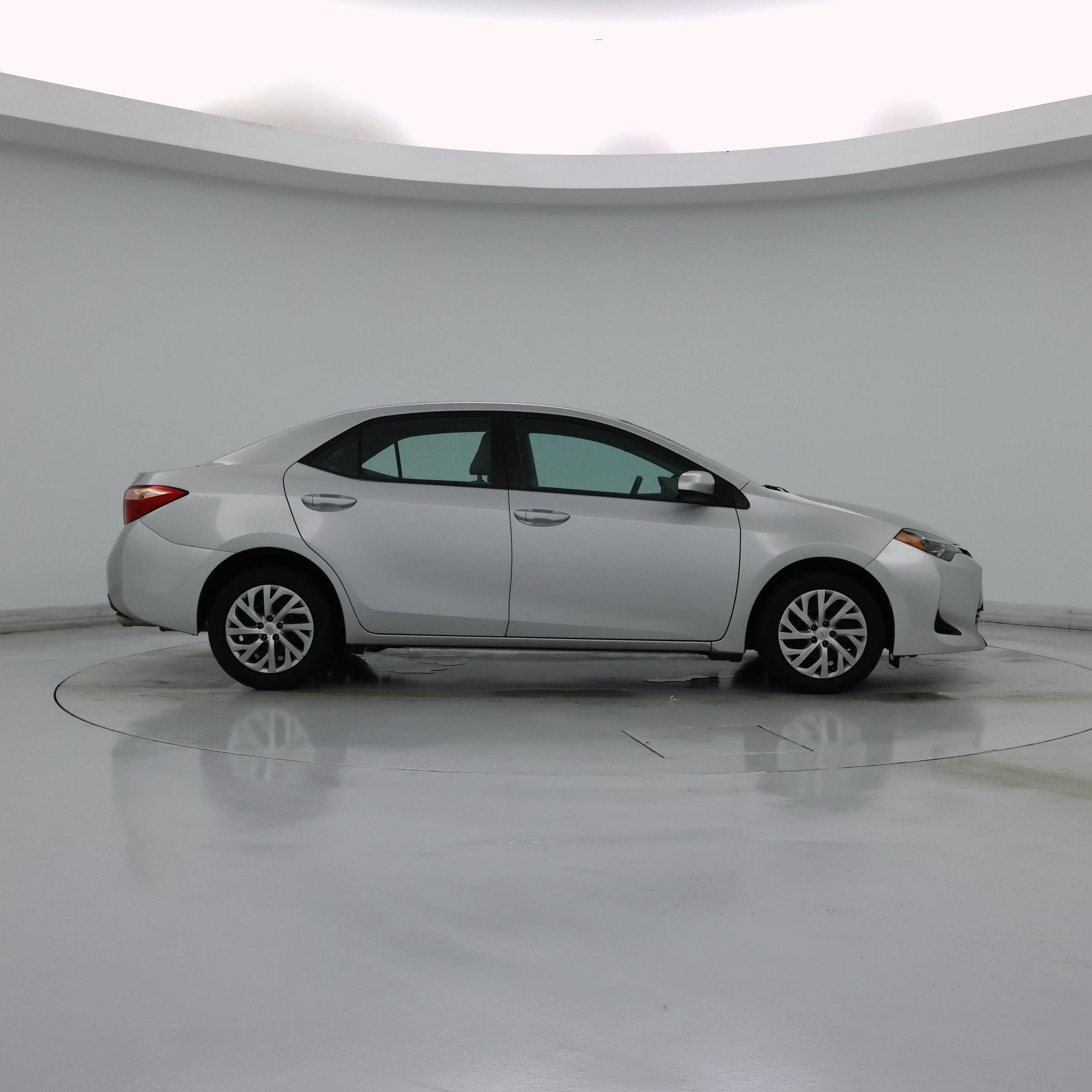 Thumbnail: 2017 Toyota Corolla - 7