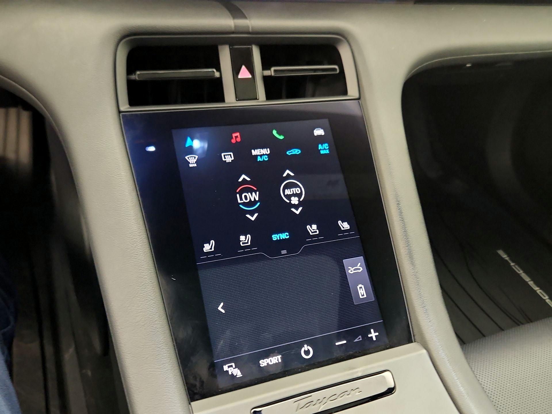 Thumbnail: 2021 Porsche Taycan - 17