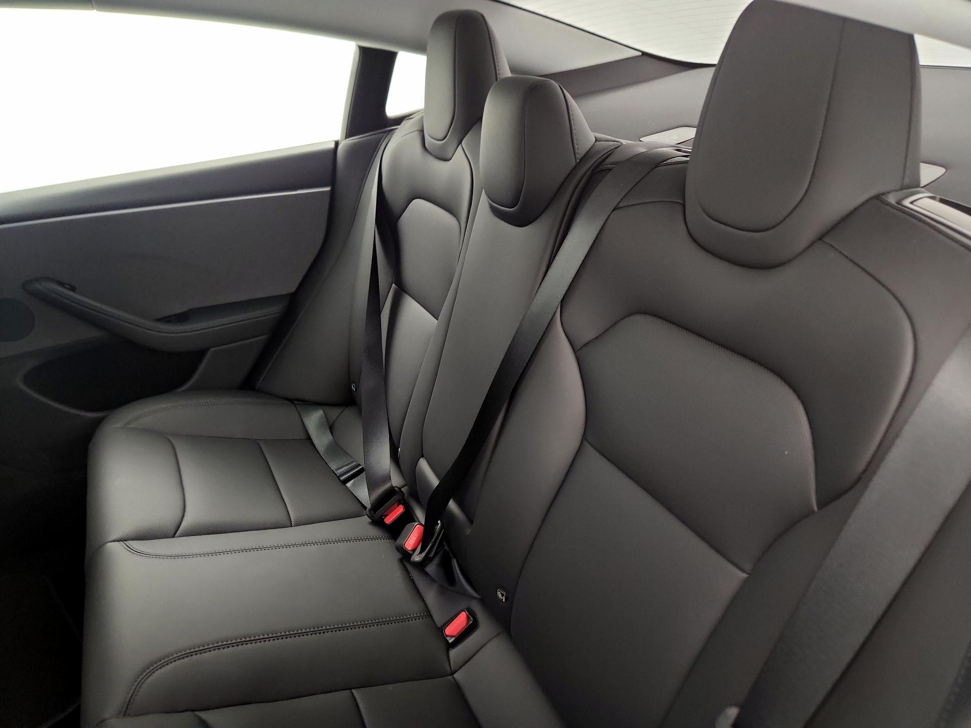 Thumbnail: 2025 Tesla Model 3 - 19