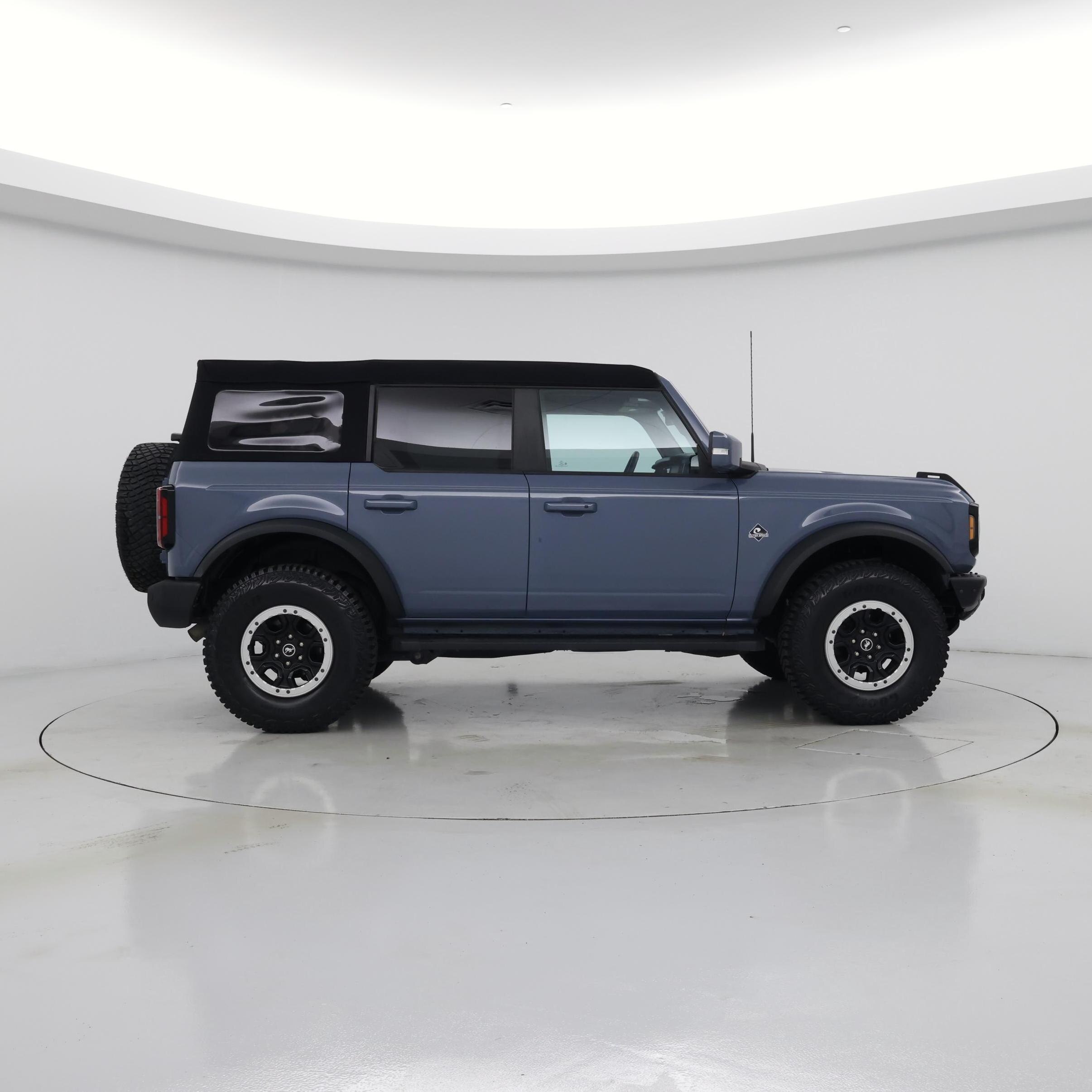 Thumbnail: 2023 Ford Bronco - 7