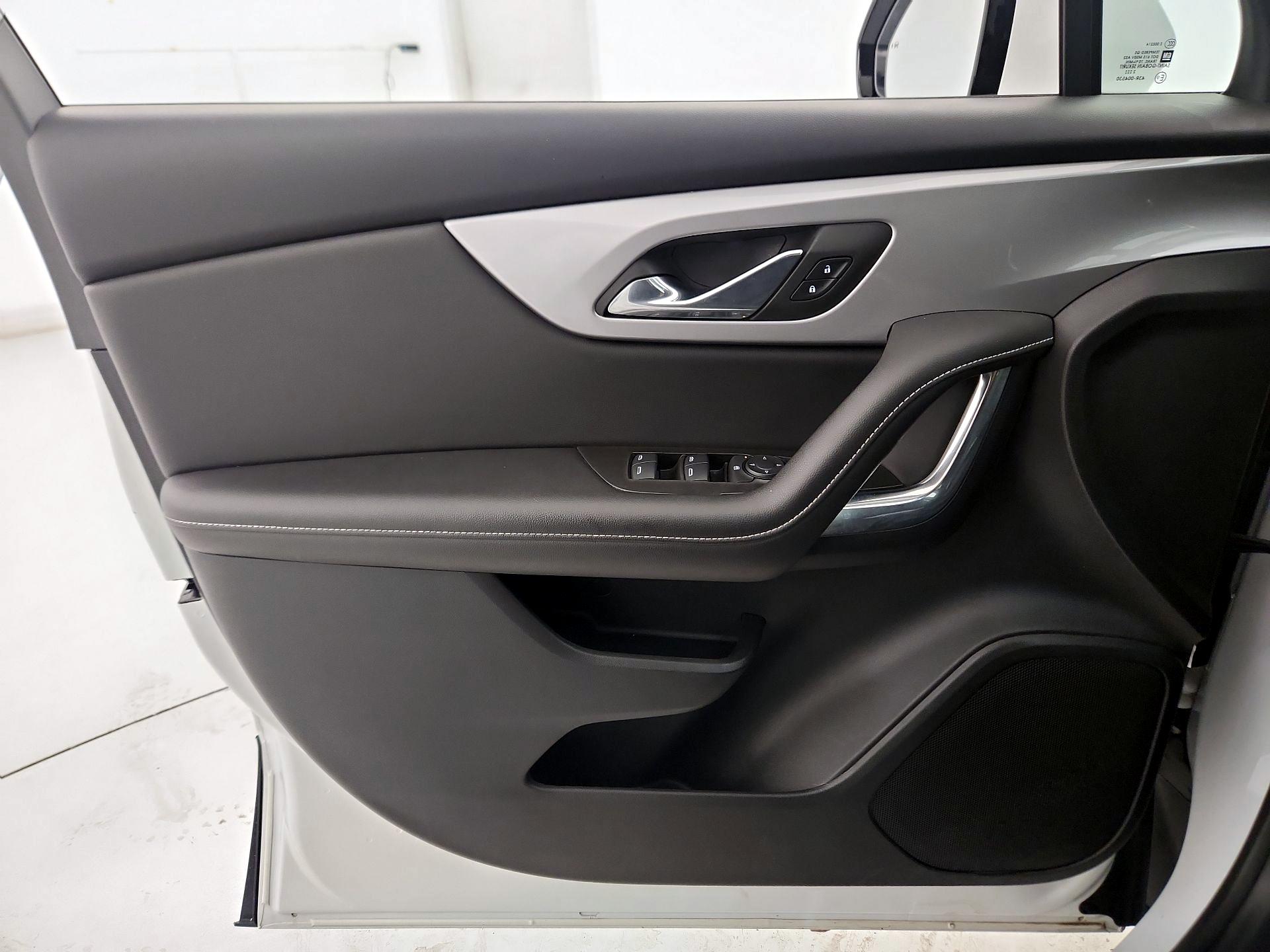 Thumbnail: 2023 Chevrolet Blazer - 12