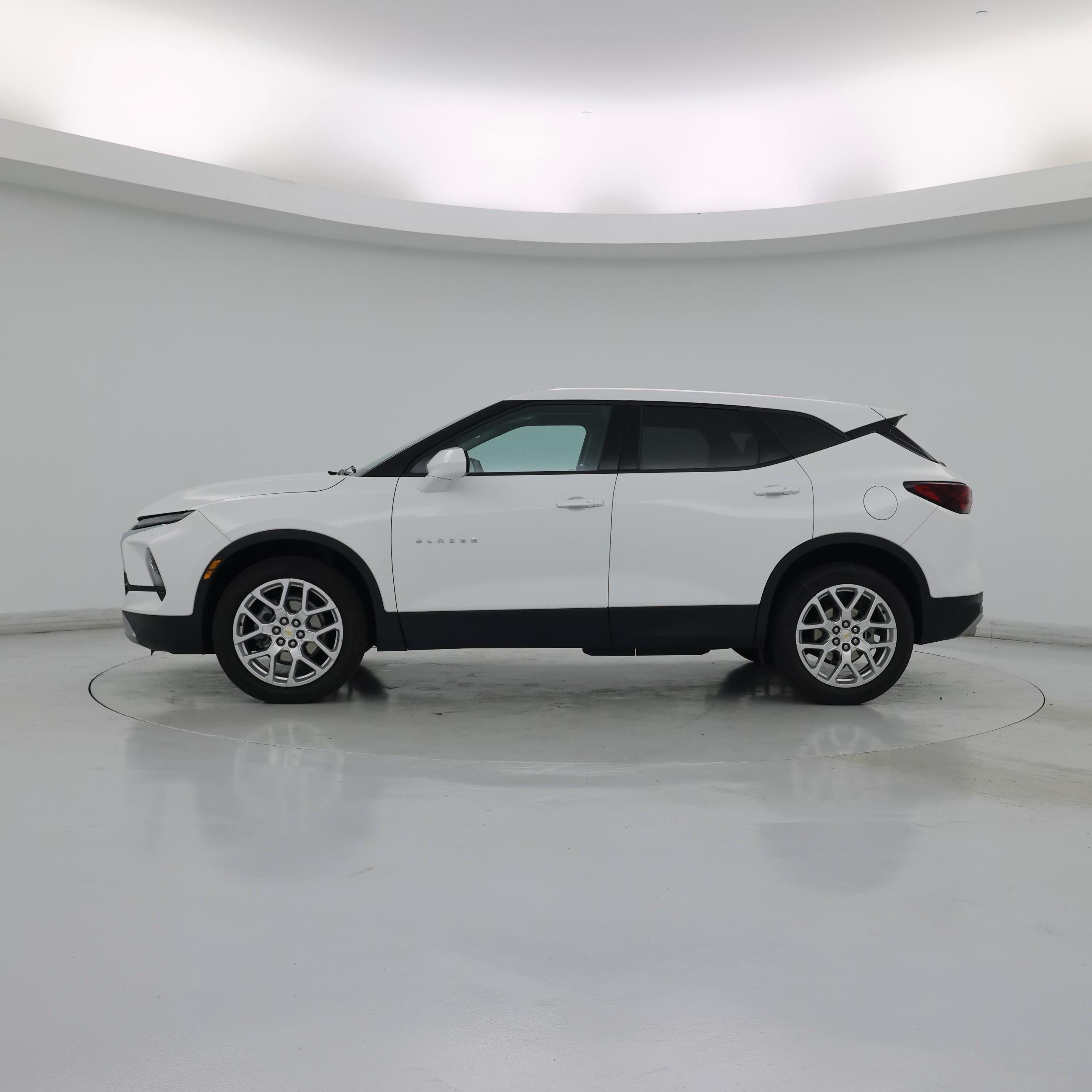 Thumbnail: 2023 Chevrolet Blazer - 3