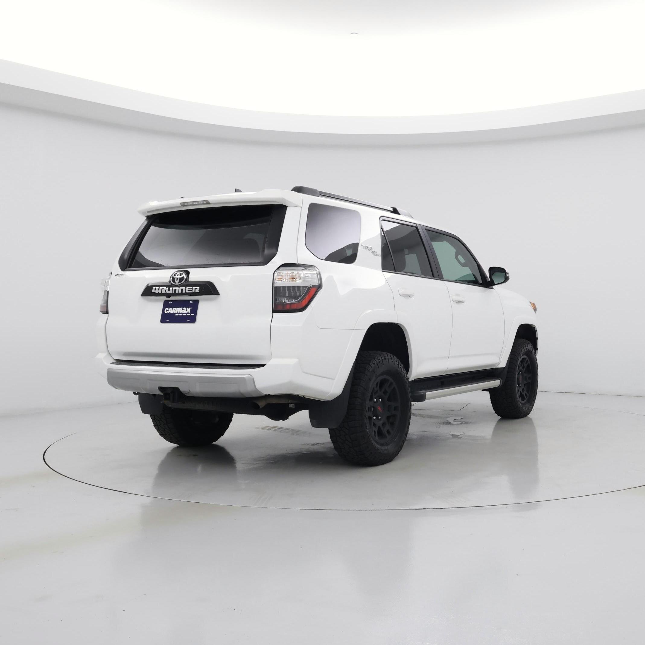 Thumbnail: 2024 Toyota 4Runner - 8