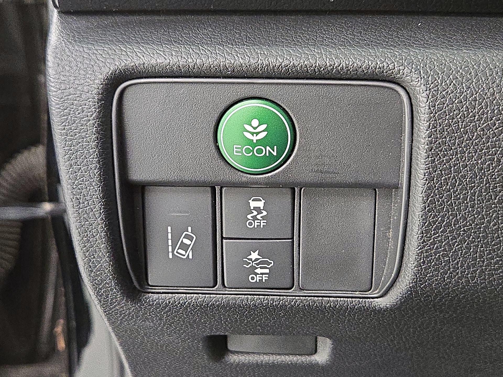 Thumbnail: 2016 Honda Accord - 13