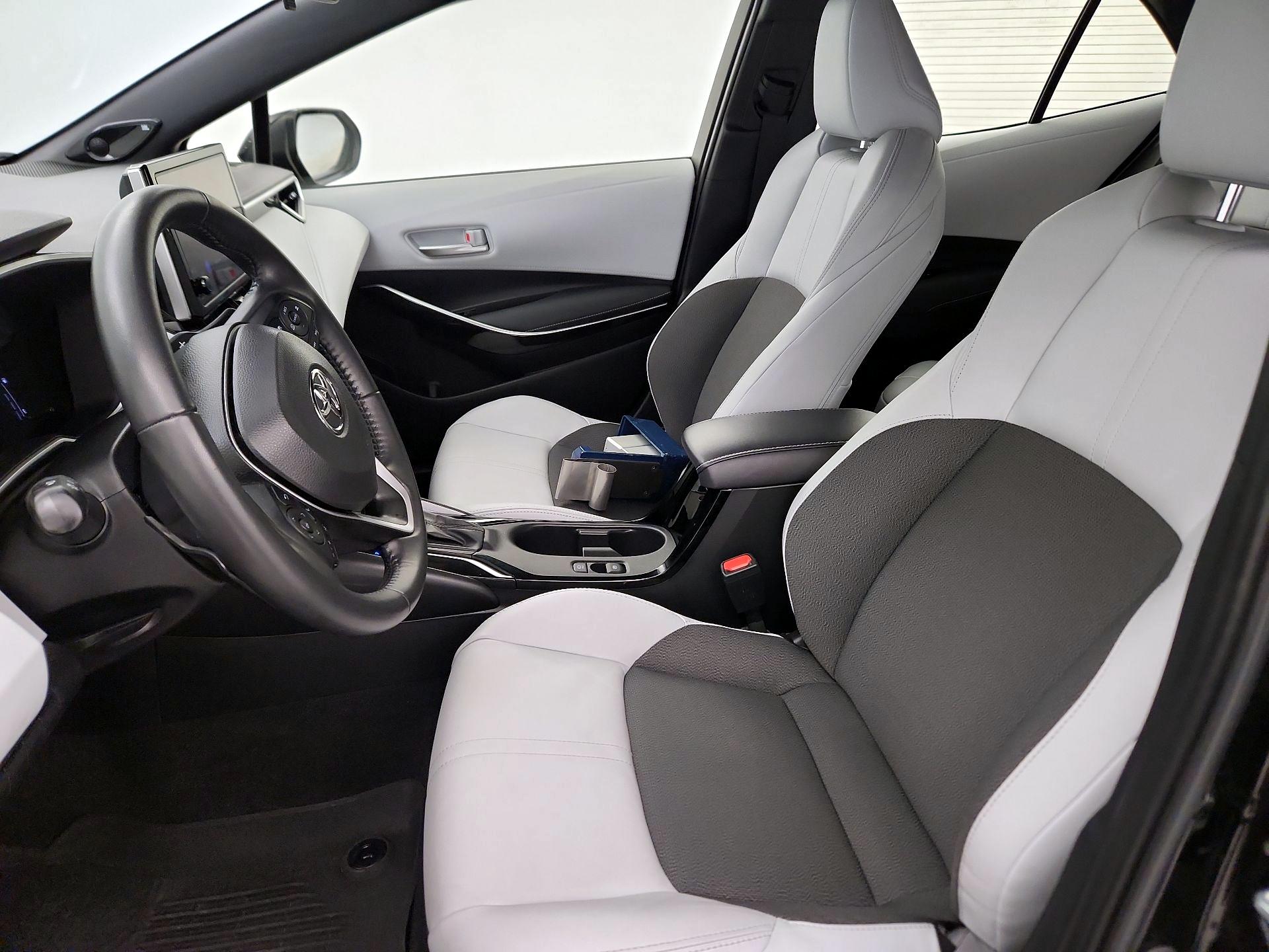 Thumbnail: 2023 Toyota Corolla - 11