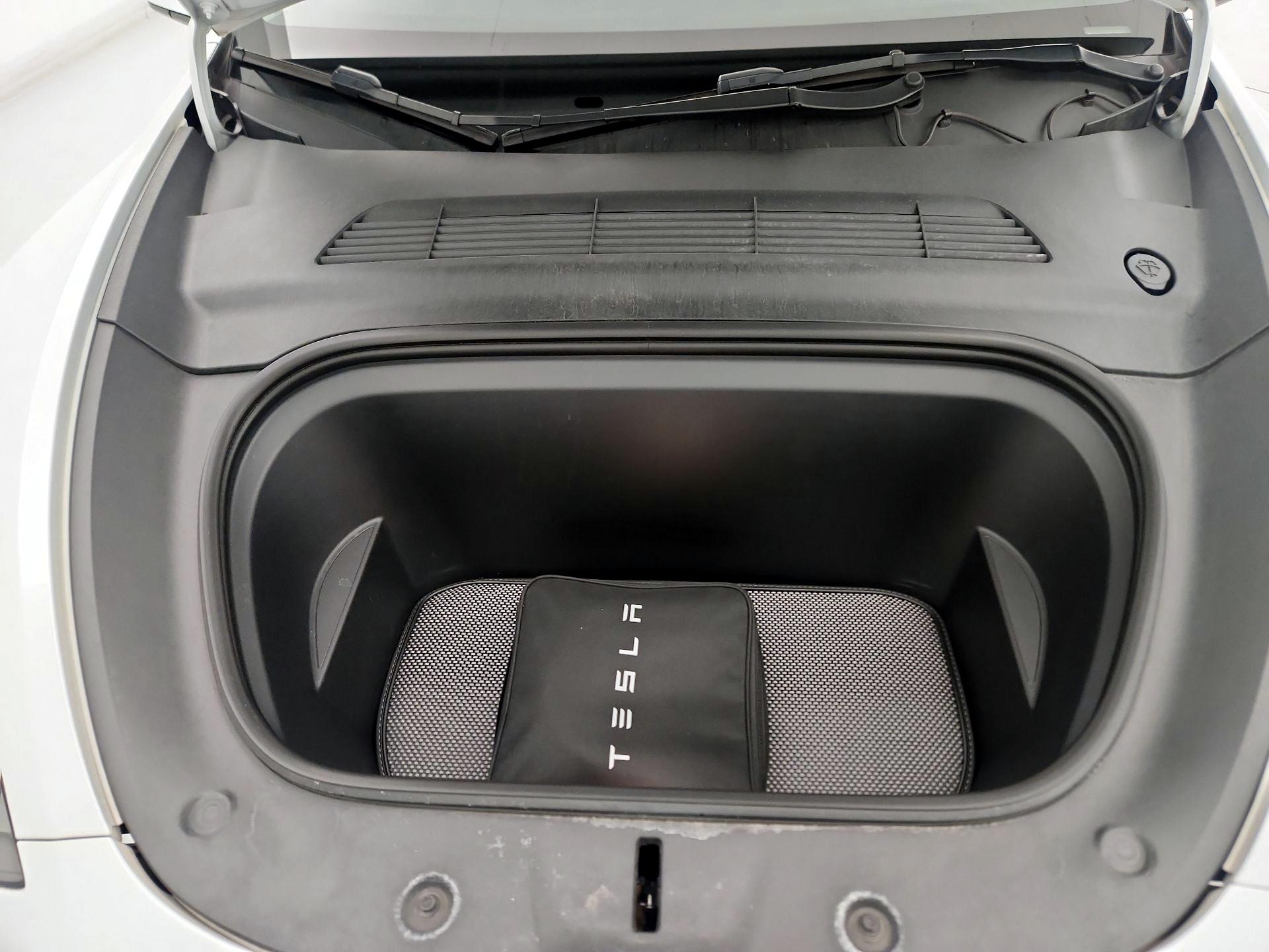 Thumbnail: 2023 Tesla Model Y - 20