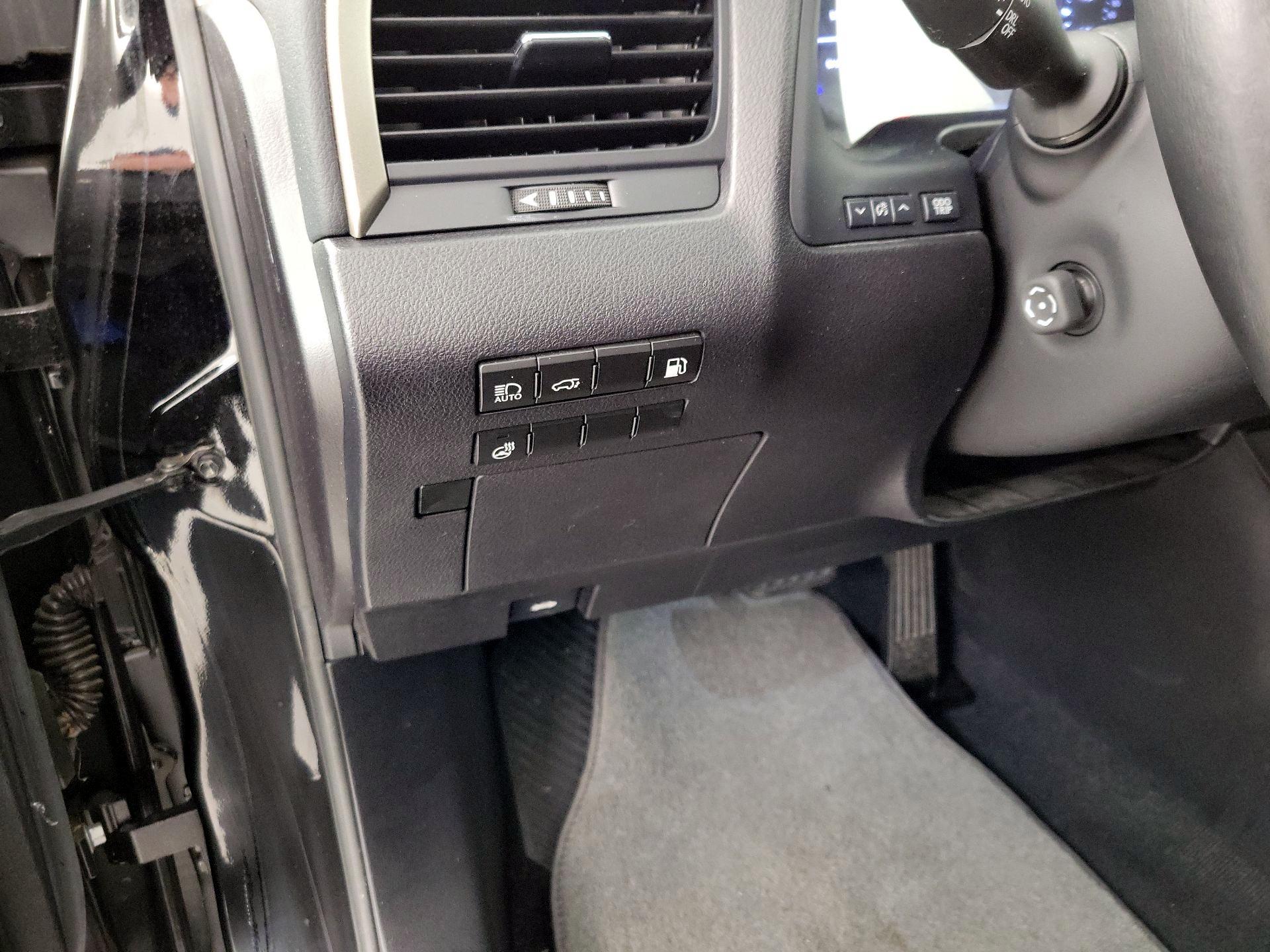 Thumbnail: 2021 Lexus RX - 13