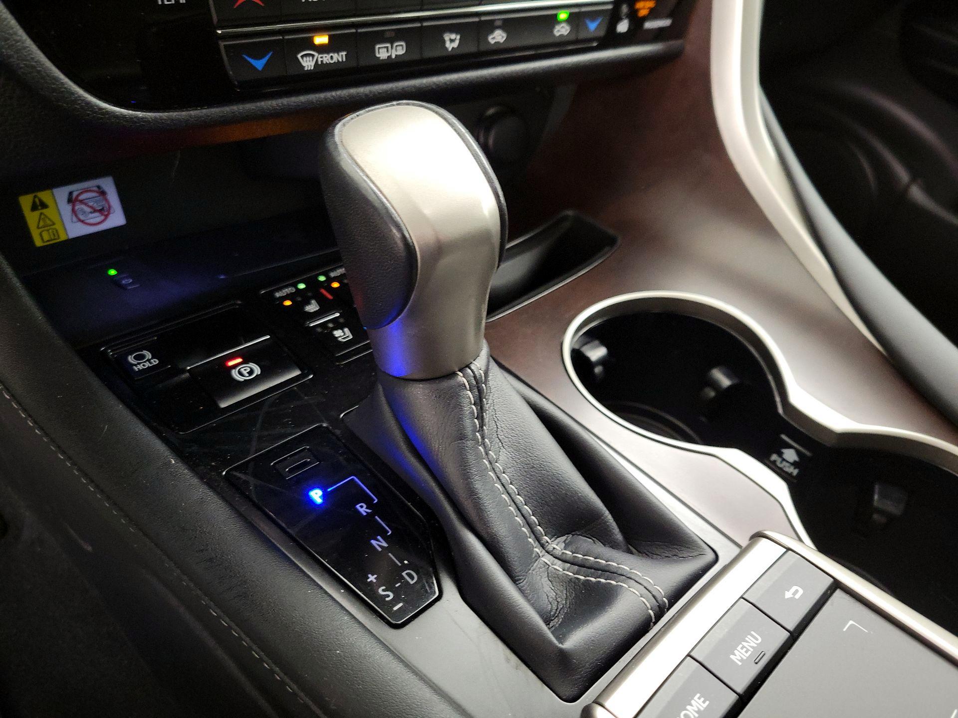 Thumbnail: 2021 Lexus RX - 17