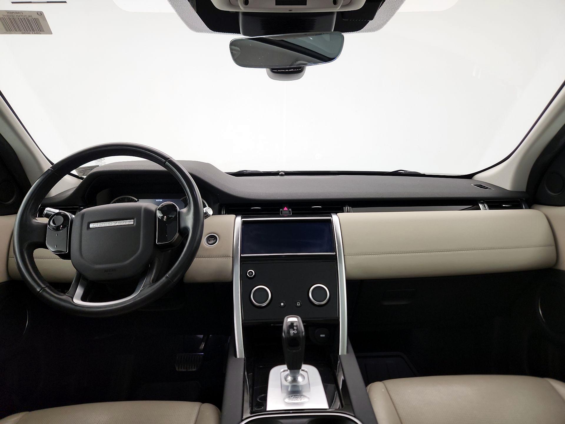 Thumbnail: 2020 Land Rover Discovery Sport - 9