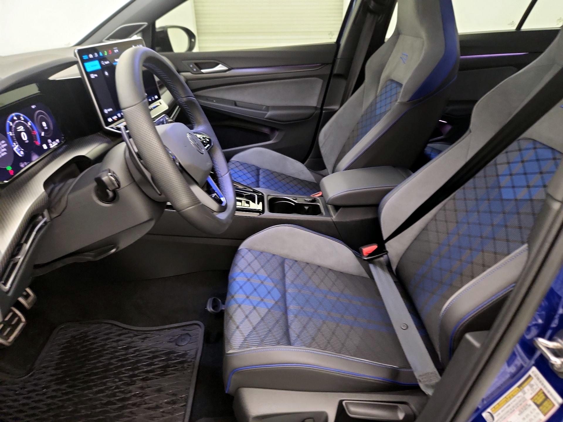 Thumbnail: 2025 Volkswagen Golf - 11