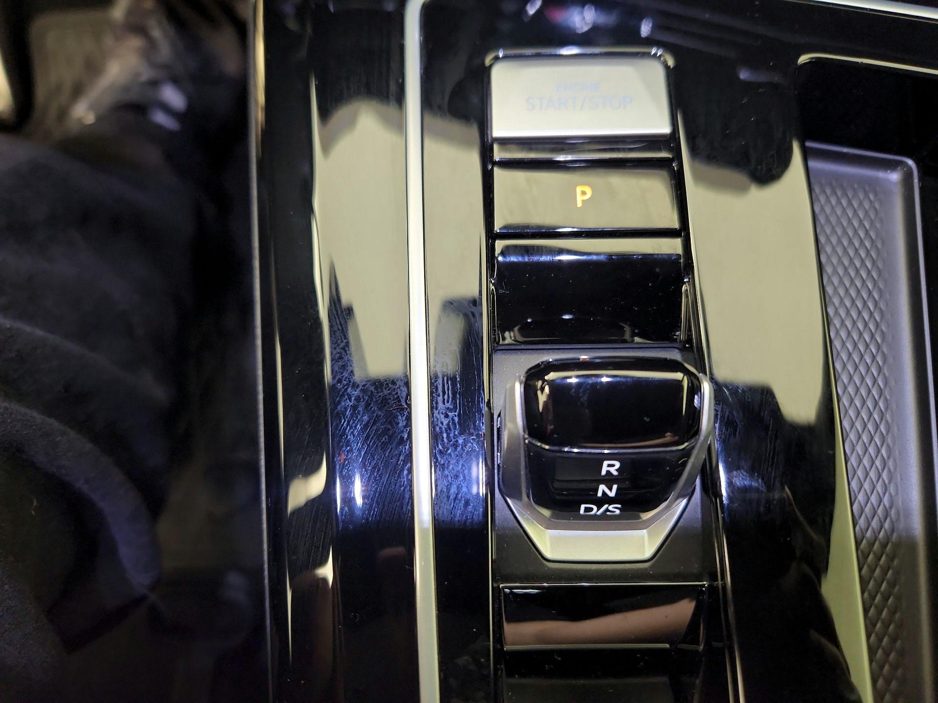 Thumbnail: 2025 Volkswagen Golf - 18