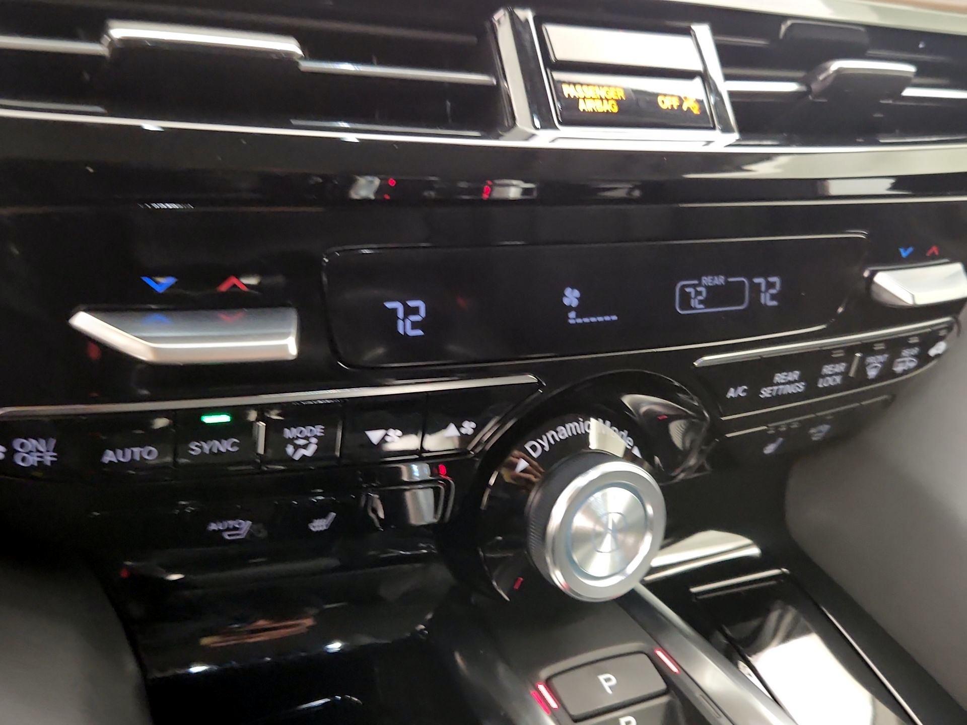 Thumbnail: 2022 Acura MDX - 17