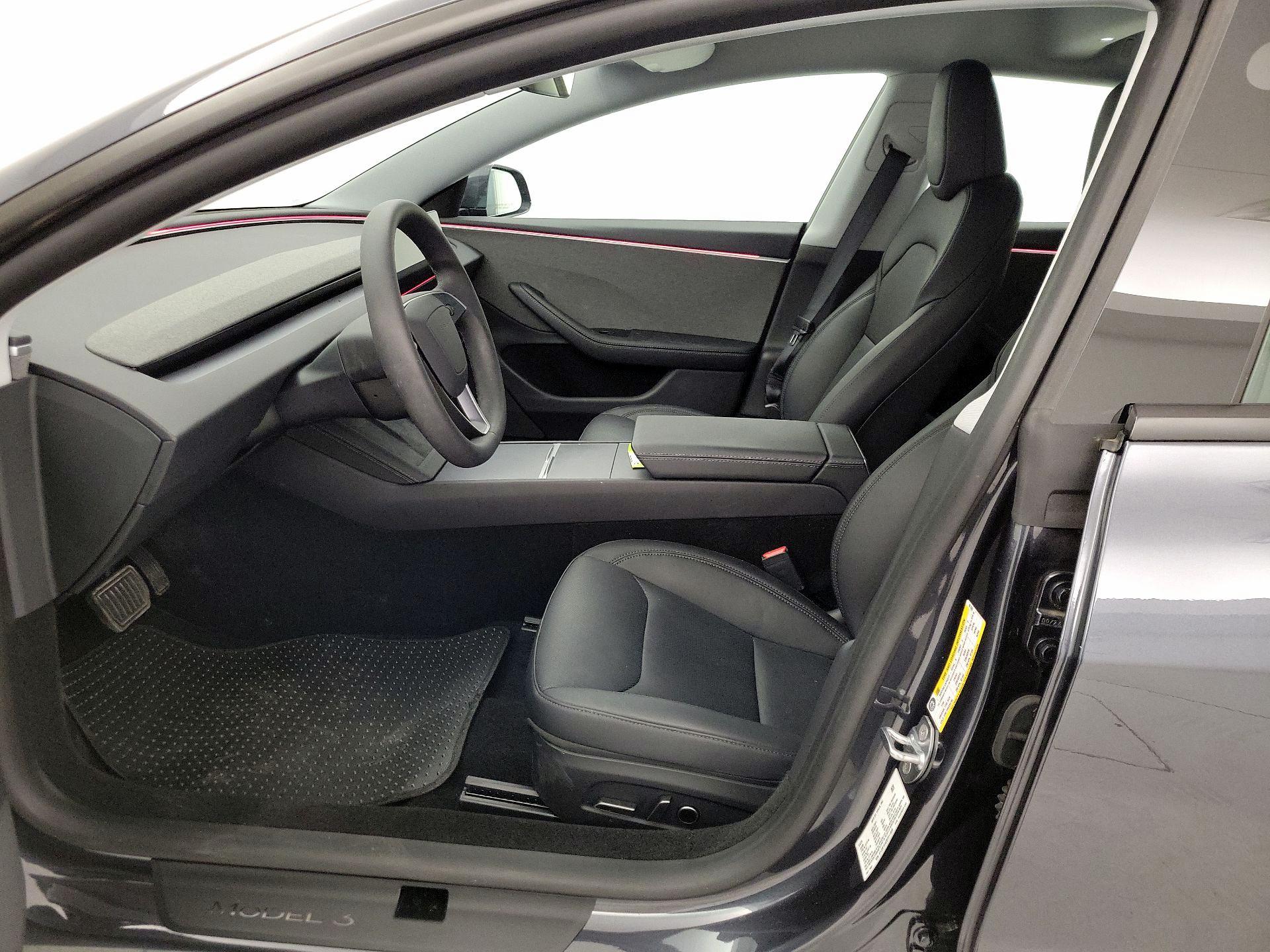 Thumbnail: 2025 Tesla Model 3 - 11