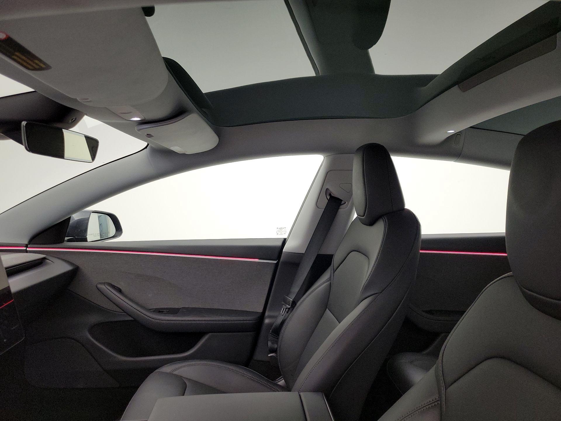 Thumbnail: 2025 Tesla Model 3 - 19