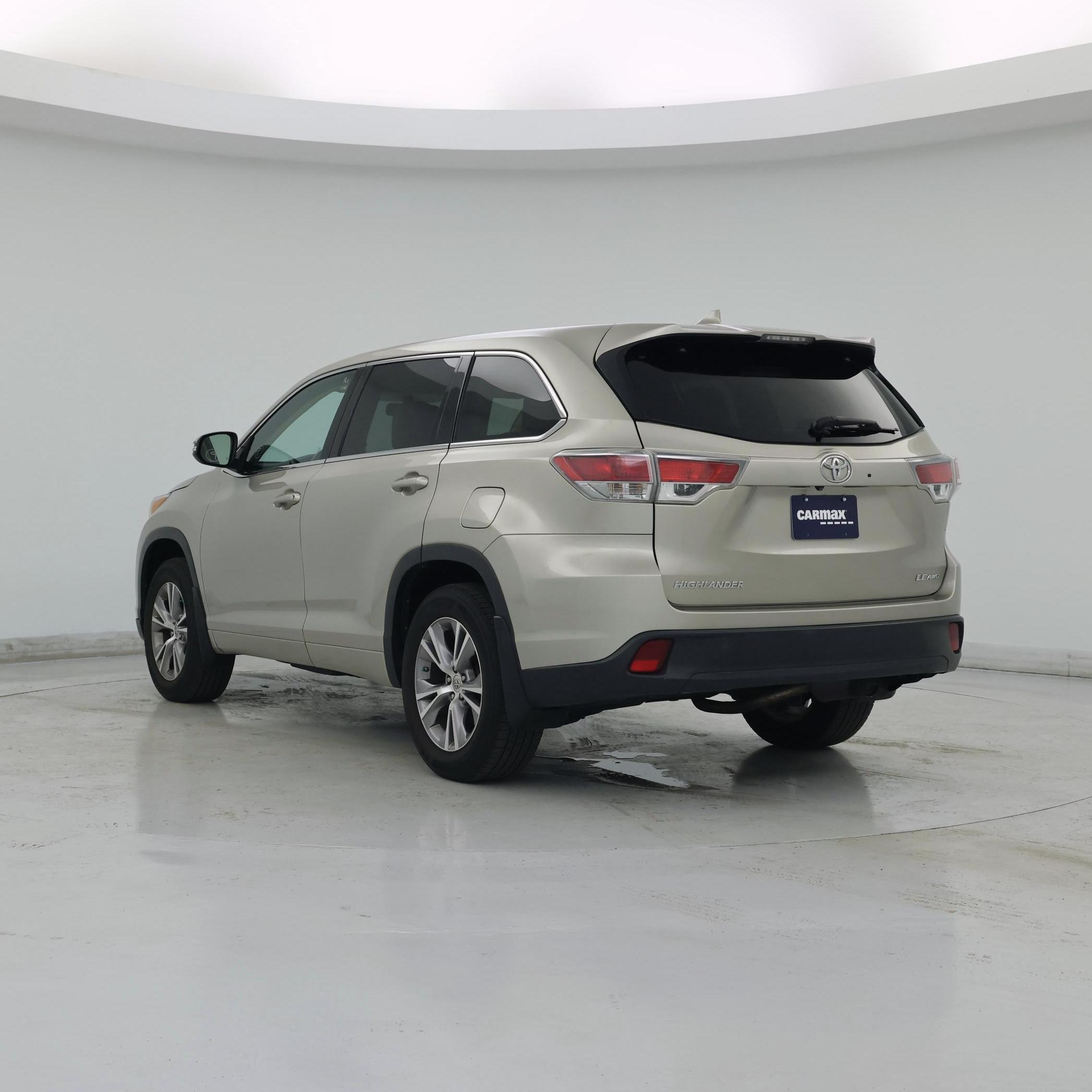 Thumbnail: 2015 Toyota Highlander - 2