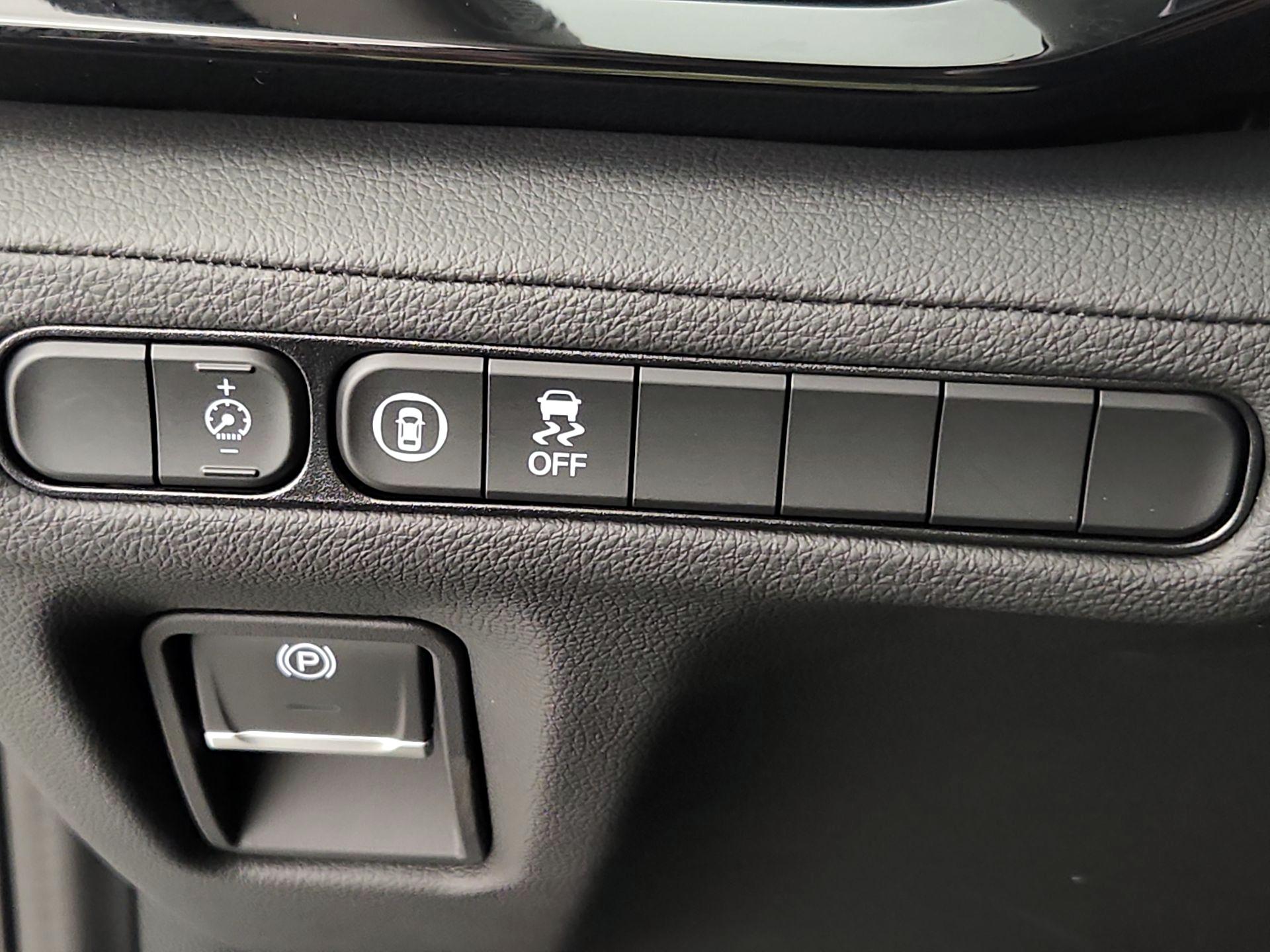 Thumbnail: 2025 Acura MDX - 13