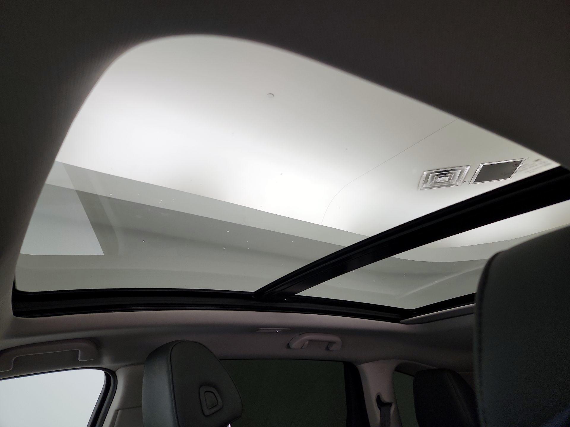 Thumbnail: 2025 Acura MDX - 20