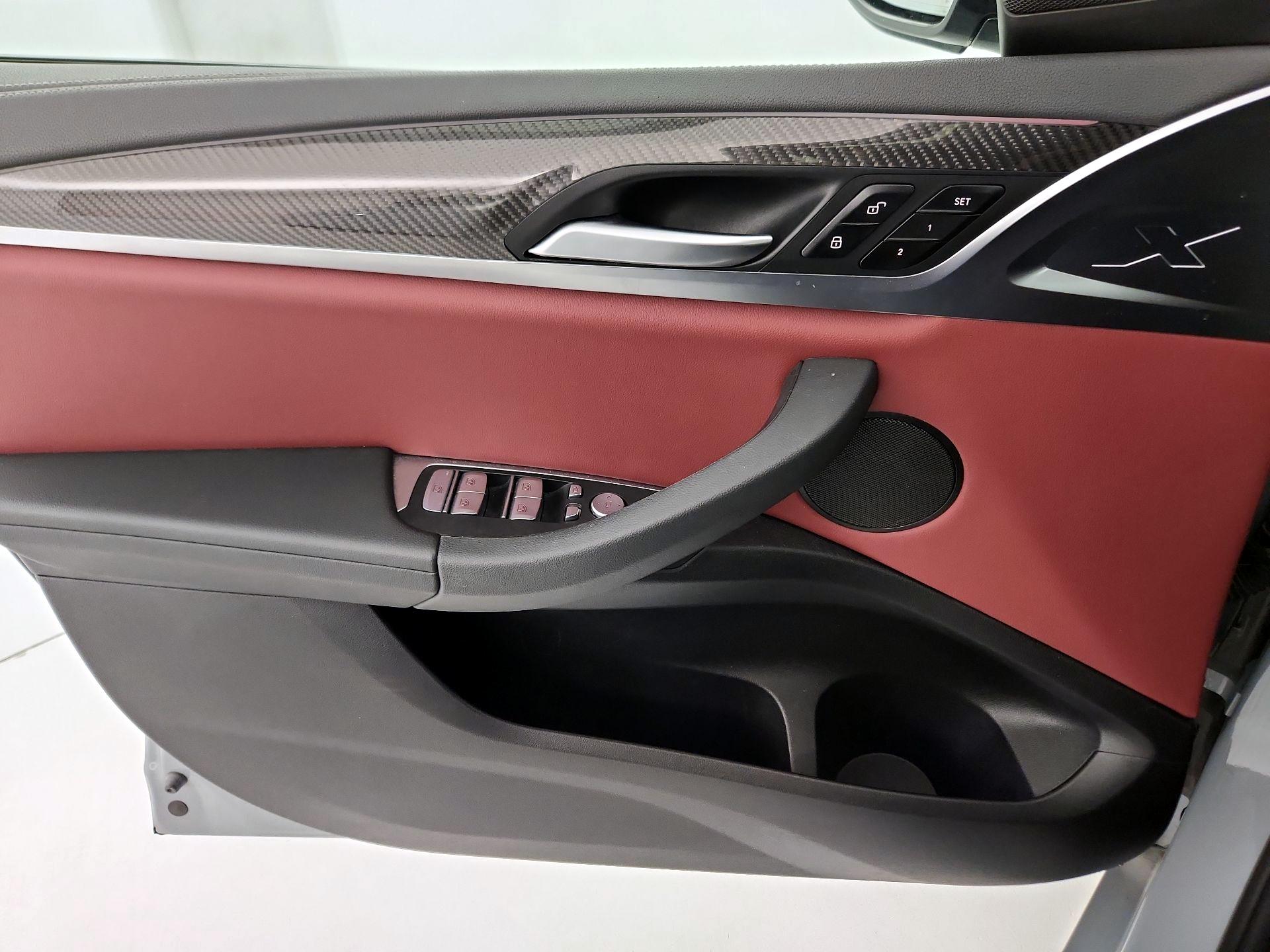 Thumbnail: 2022 BMW X4 - 12