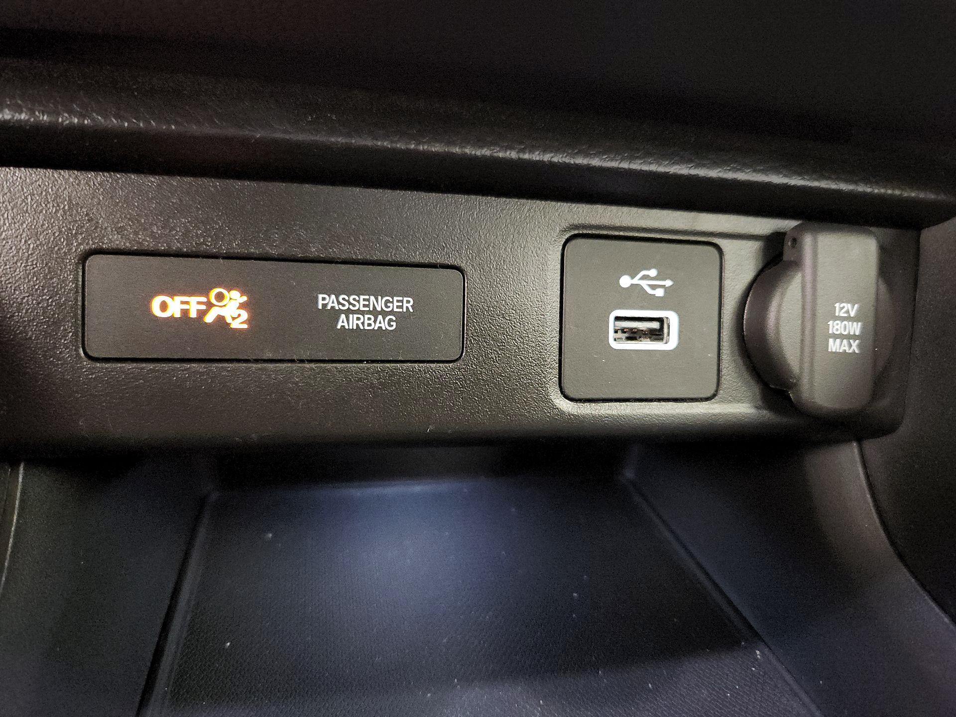 Thumbnail: 2024 Acura Integra - 18