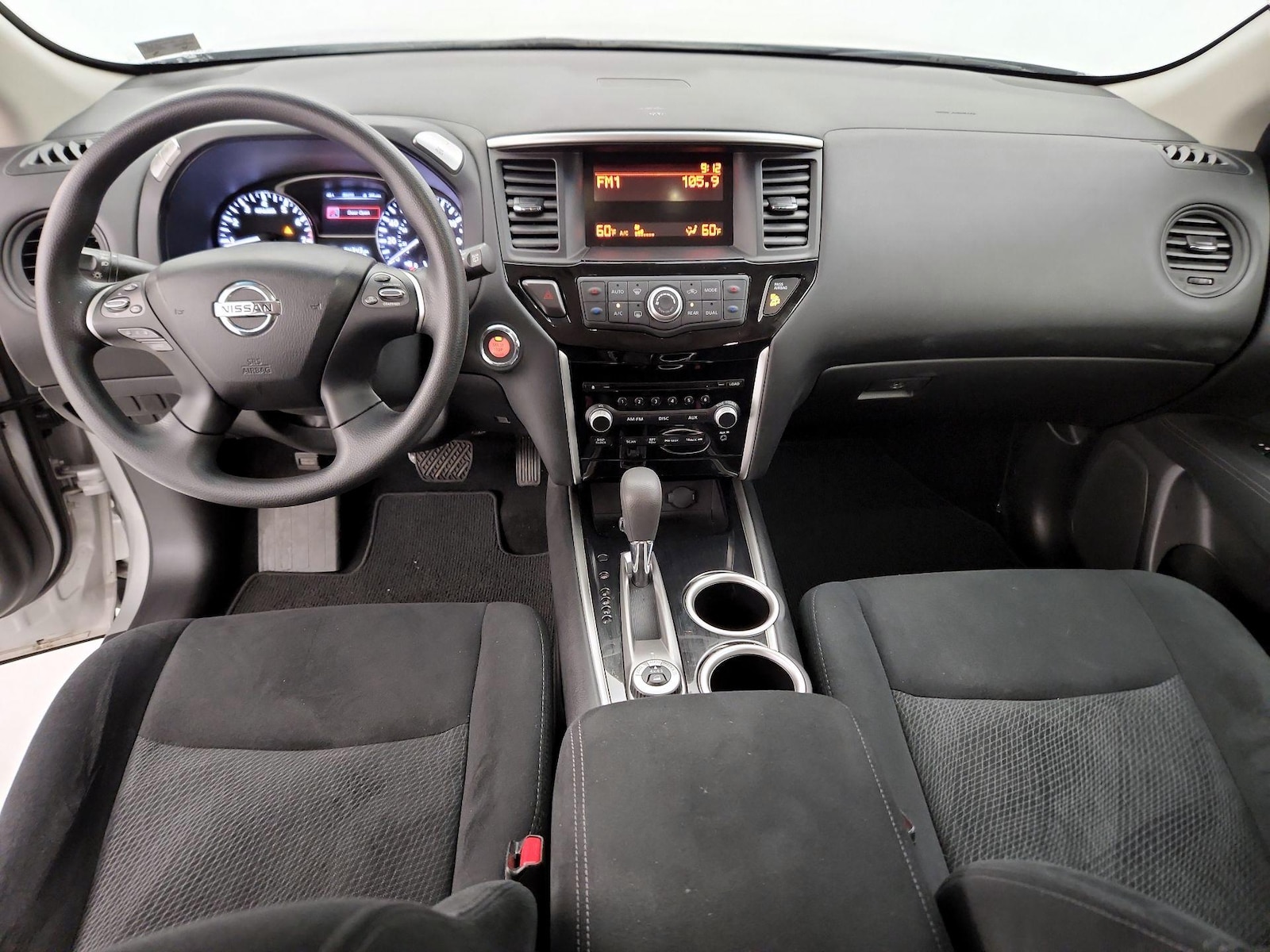 2015 Nissan Pathfinder S - Photo 12