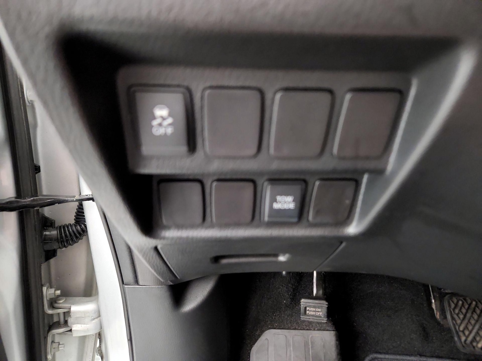 2015 Nissan Pathfinder S - Photo 14