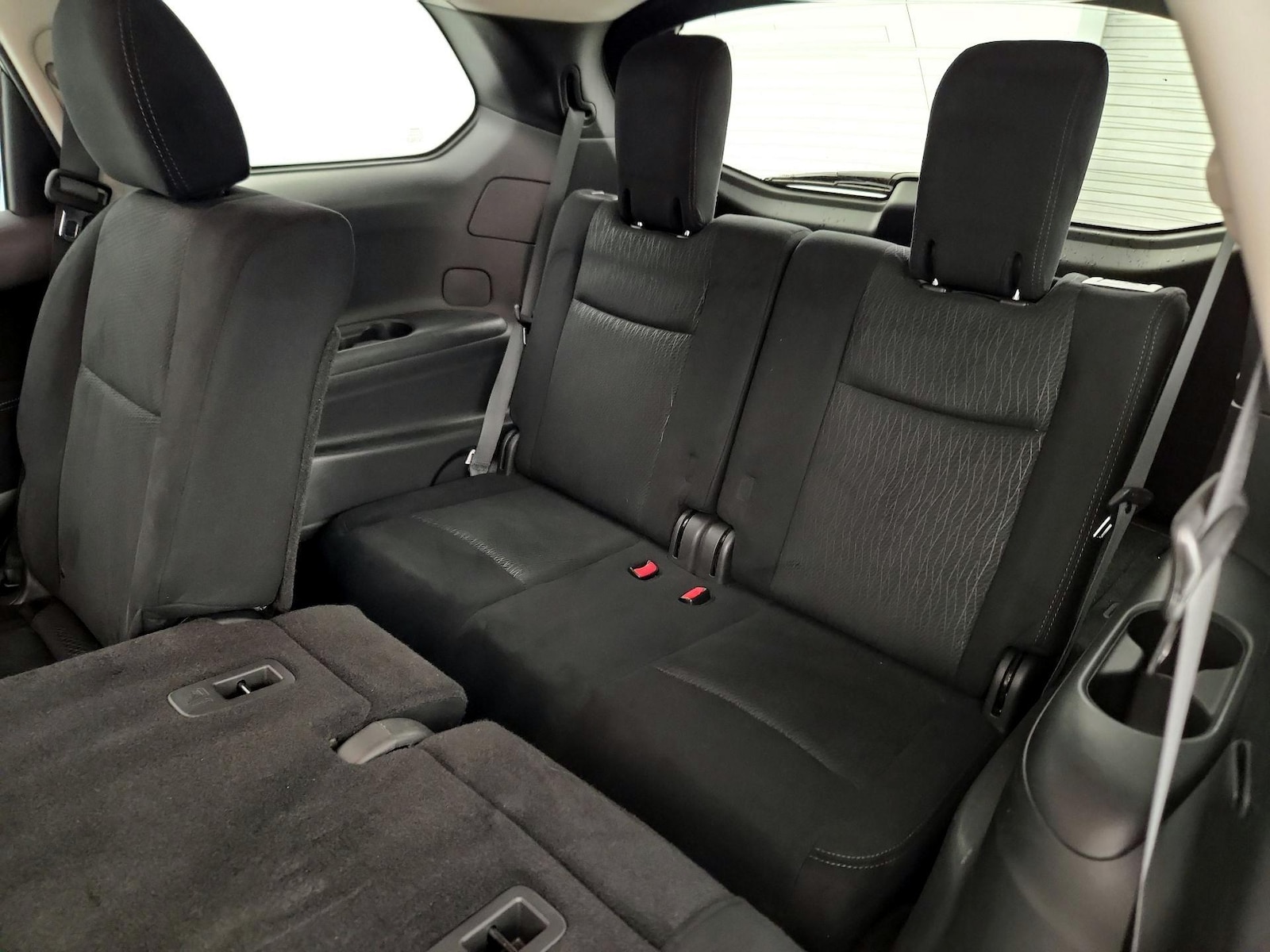 2015 Nissan Pathfinder S - Photo 18