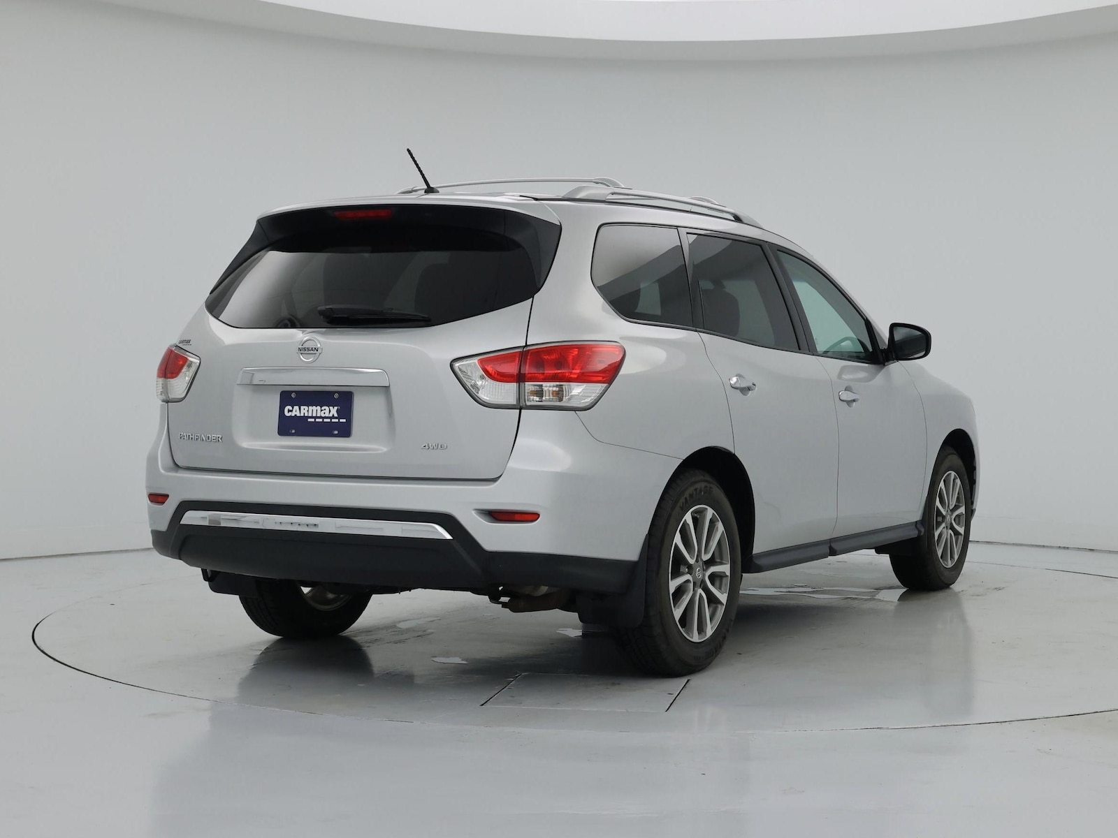 2015 Nissan Pathfinder S - Photo 9