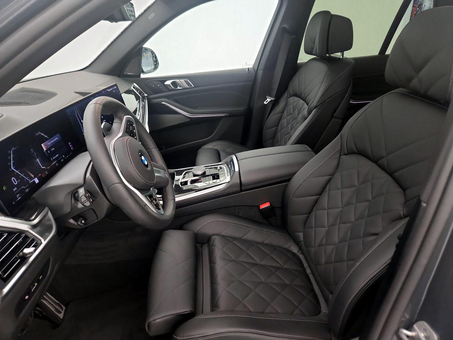 Thumbnail: 2026 BMW X5 - 11