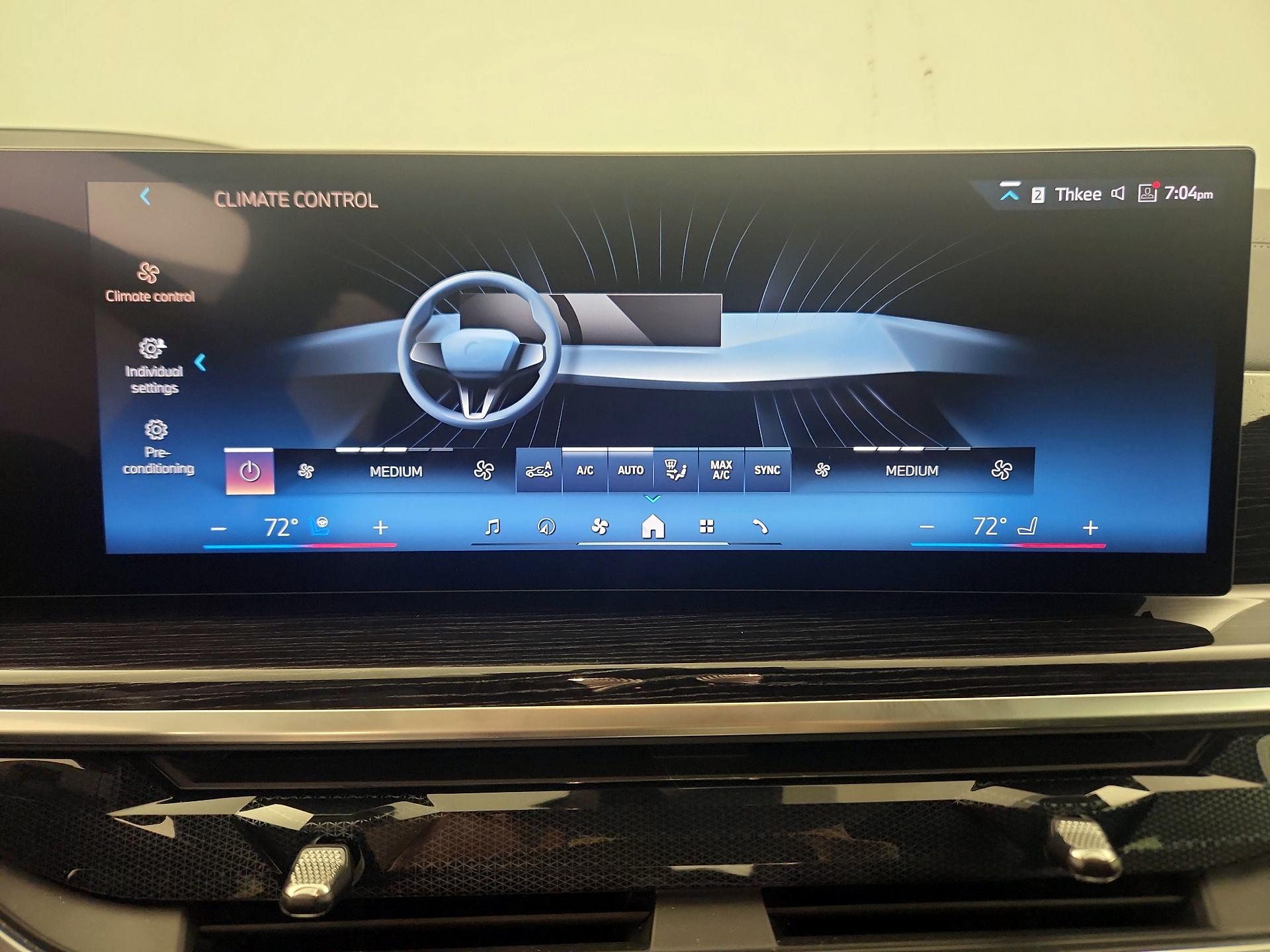 Thumbnail: 2026 BMW X5 - 17