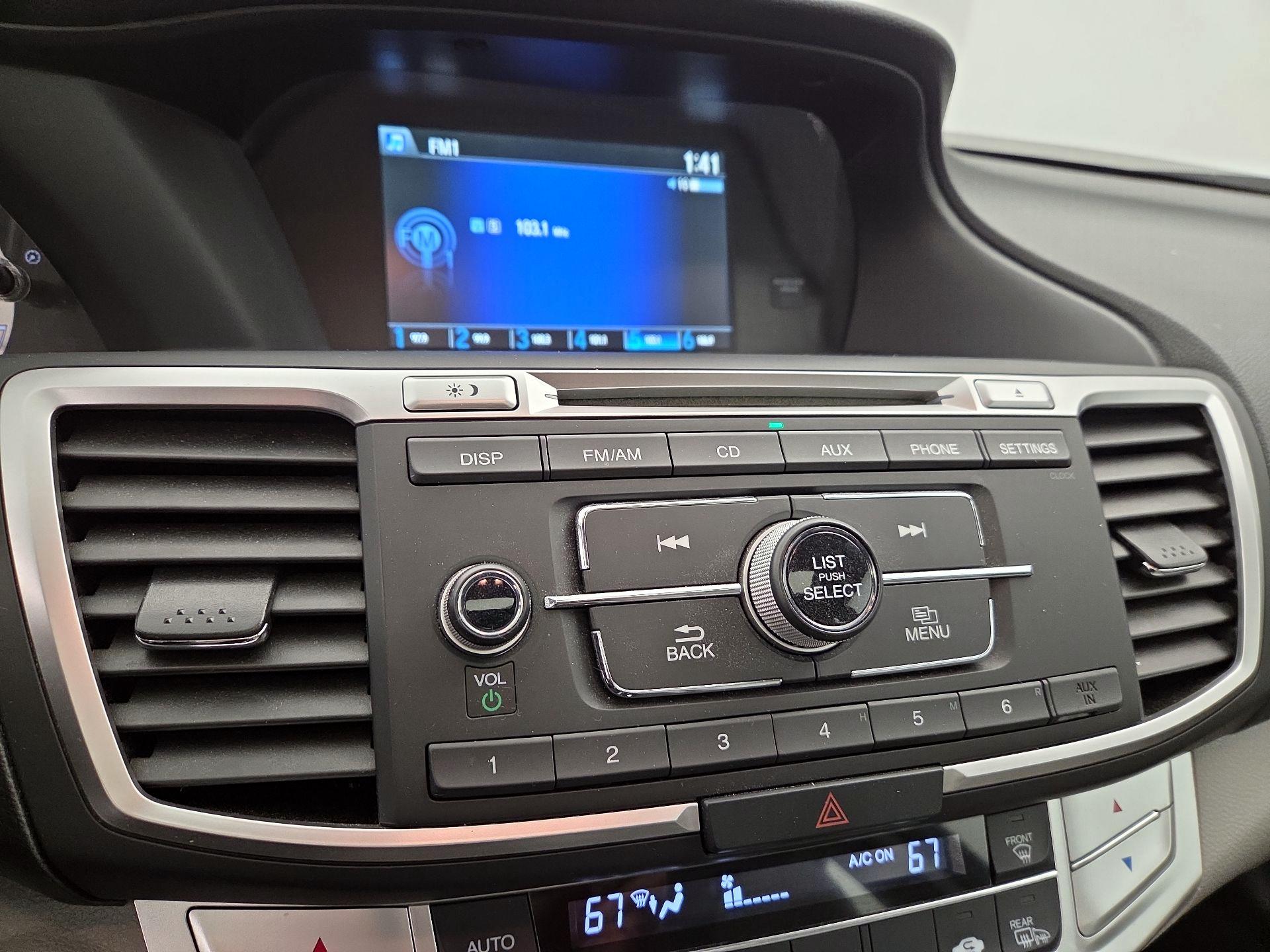 Thumbnail: 2015 Honda Accord - 15