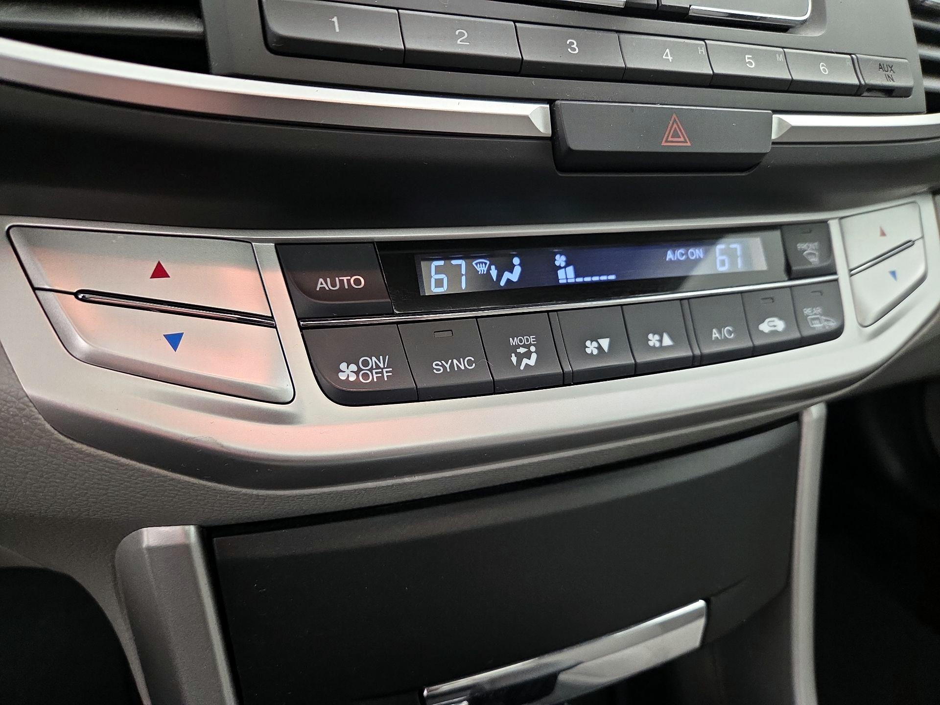 Thumbnail: 2015 Honda Accord - 16