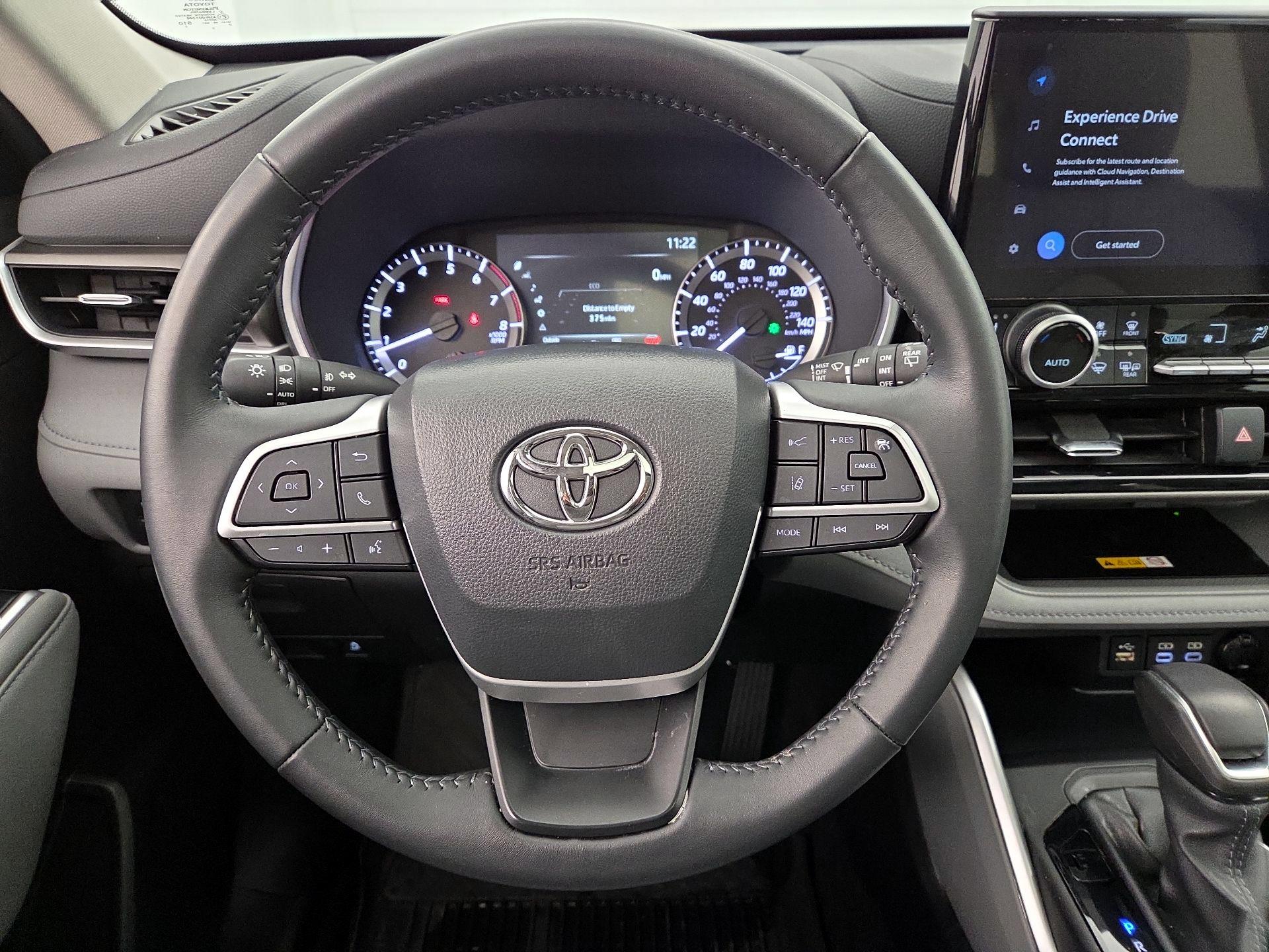 Thumbnail: 2024 Toyota Highlander - 10