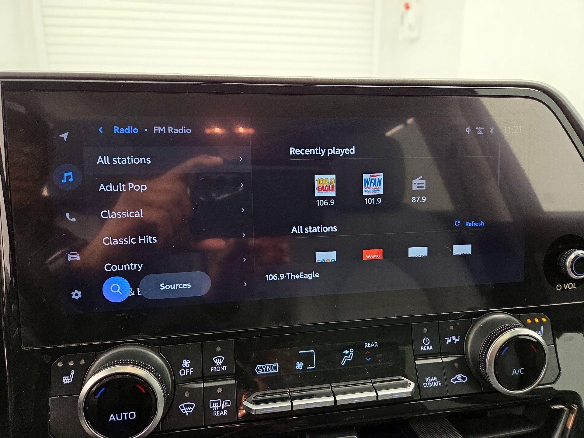 Thumbnail: 2024 Toyota Highlander - 15