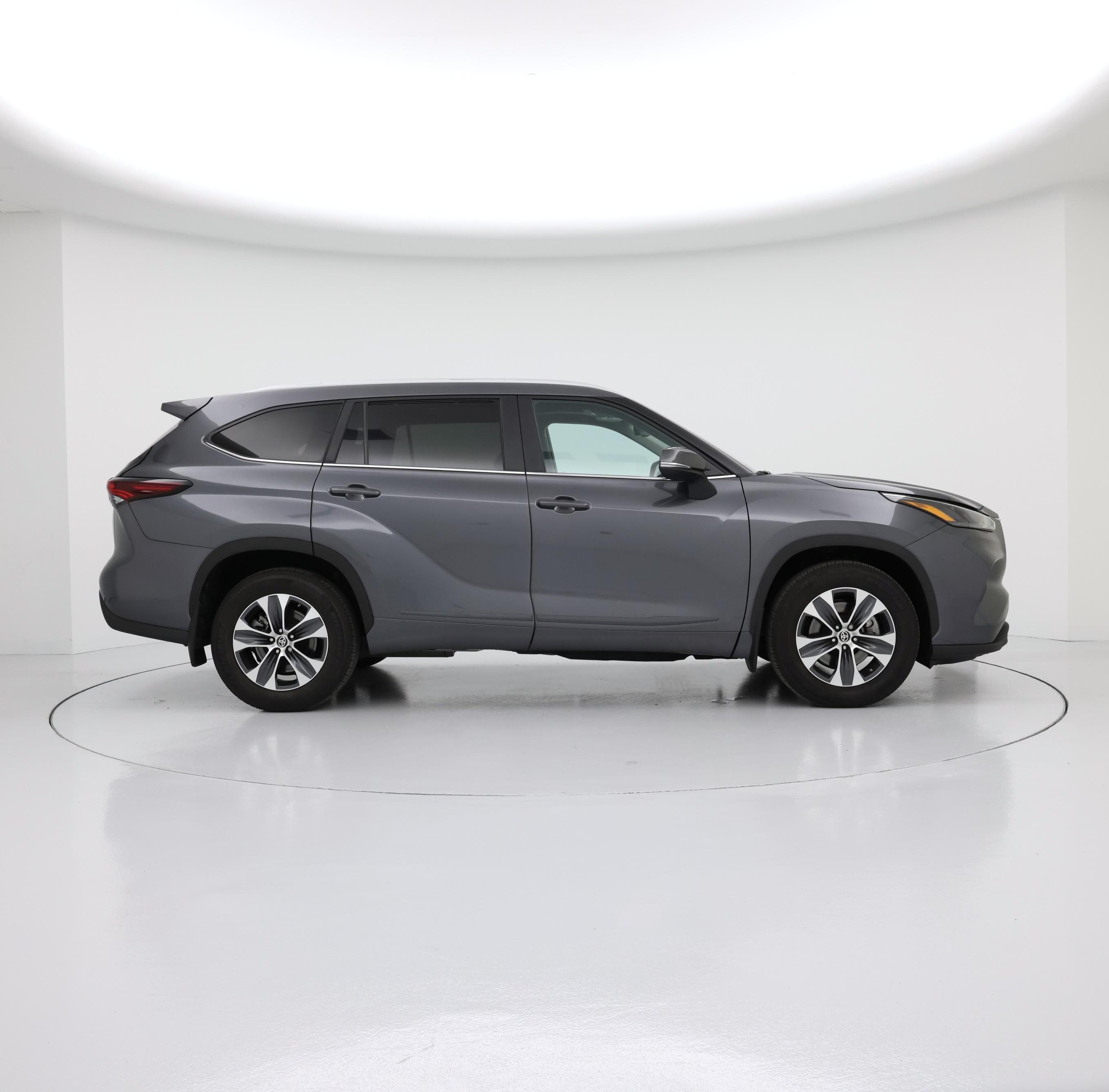 Thumbnail: 2024 Toyota Highlander - 7
