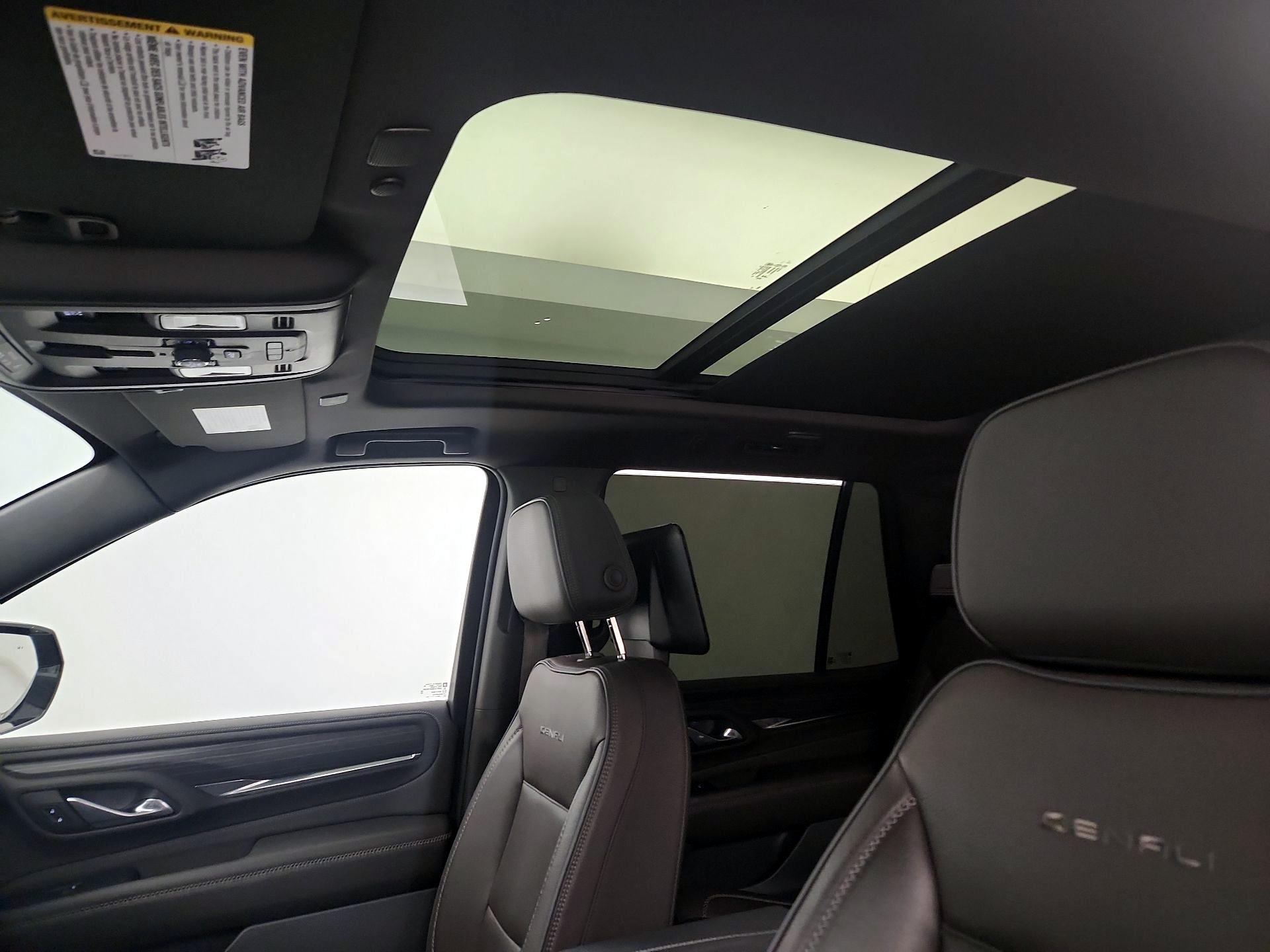 Thumbnail: 2023 GMC Yukon - 20