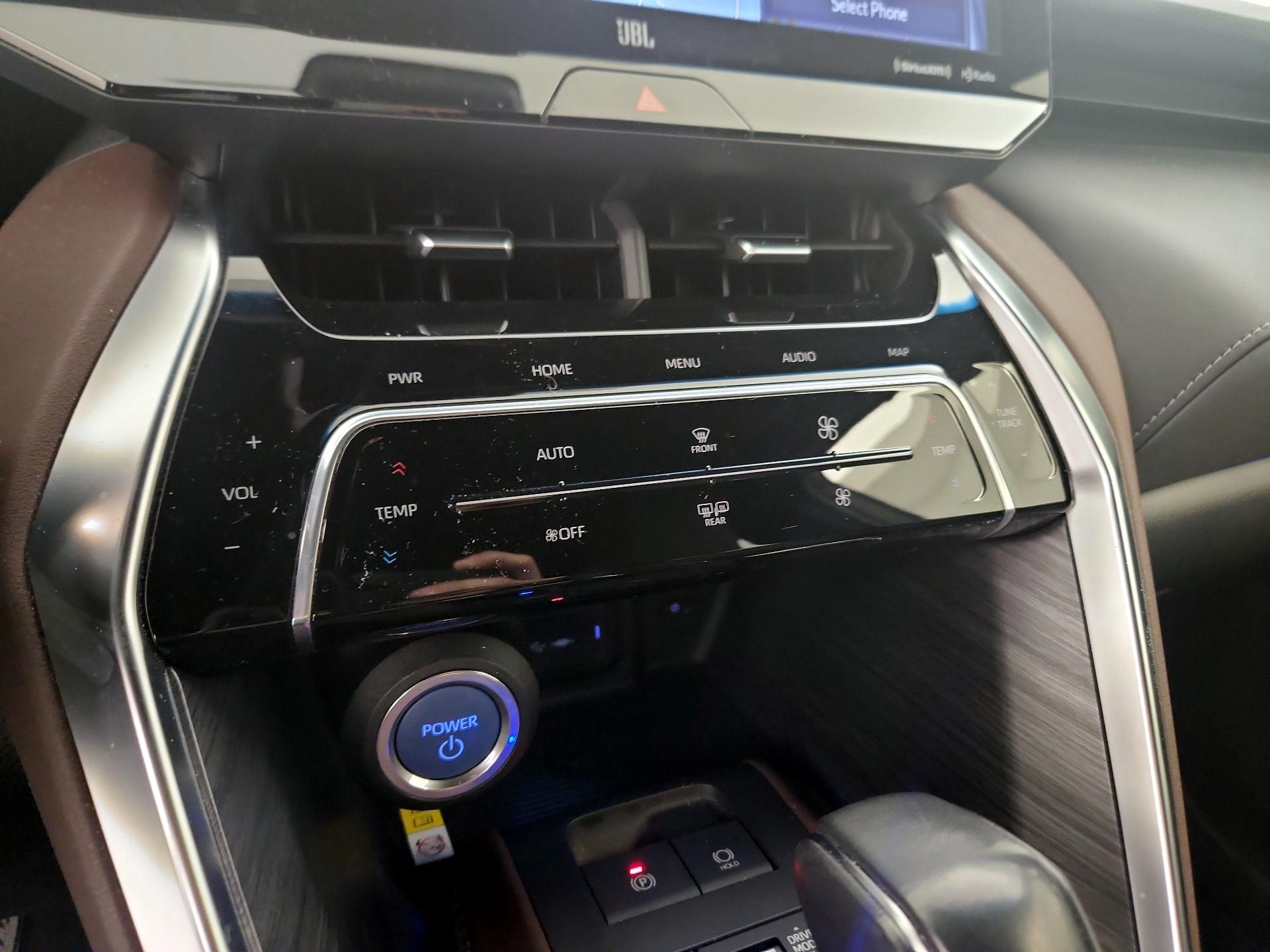 Thumbnail: 2021 Toyota Venza - 16