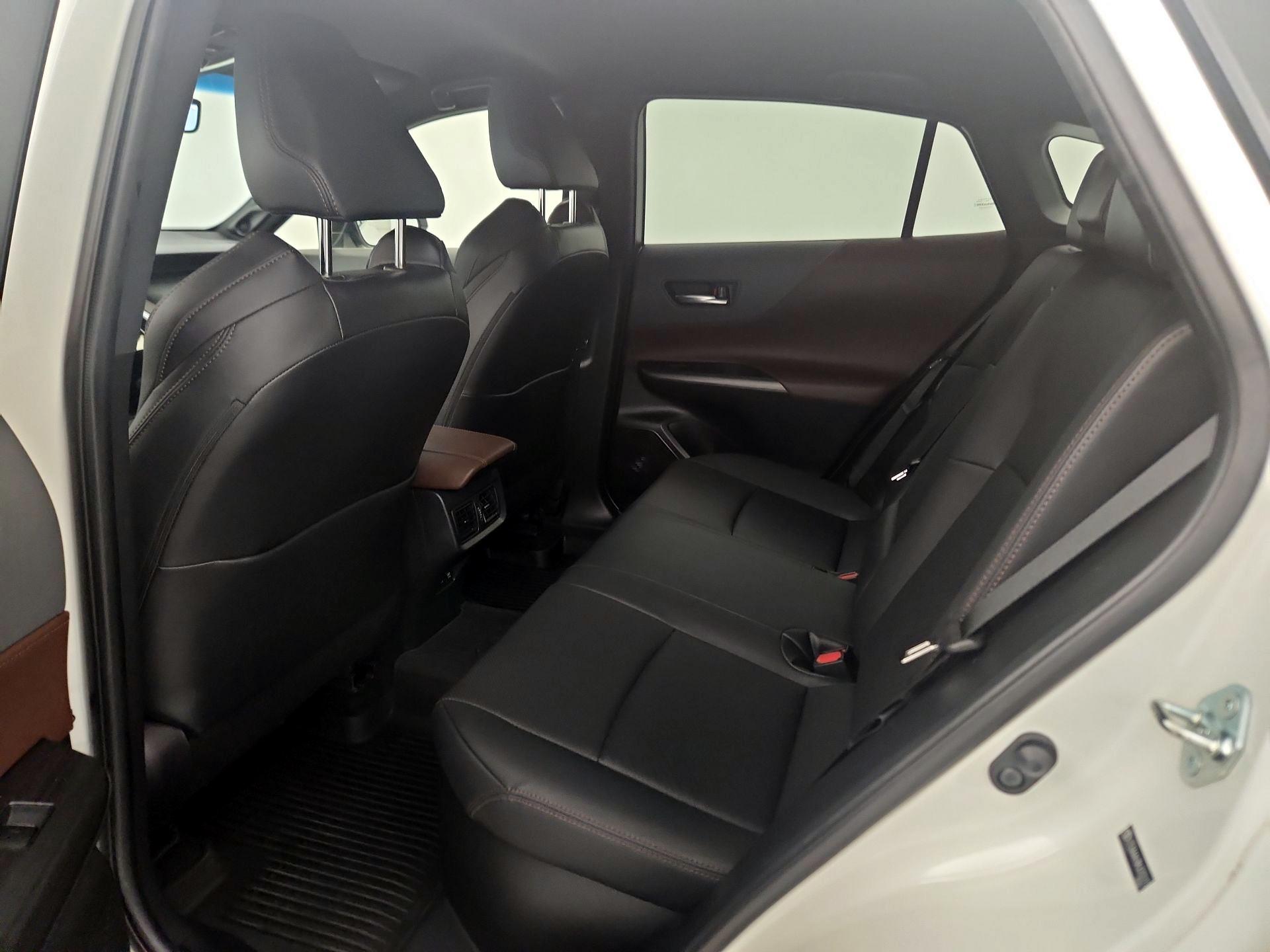 Thumbnail: 2021 Toyota Venza - 19