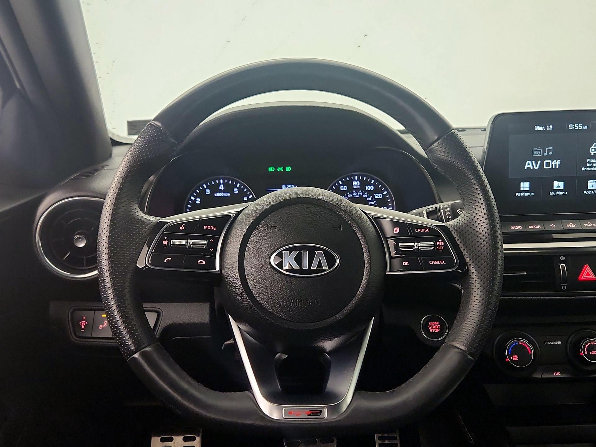 Thumbnail: 2020 Kia Forte - 10