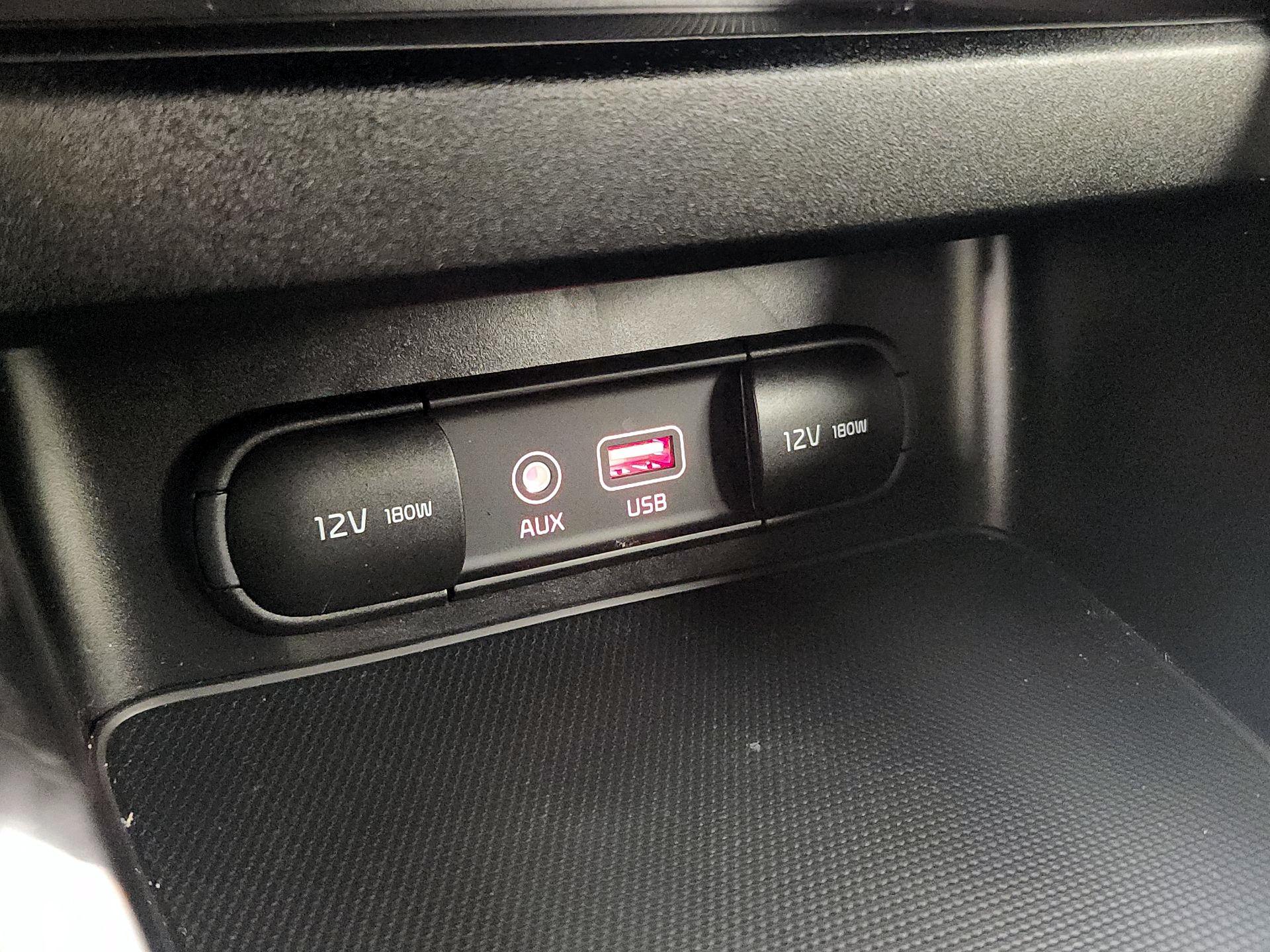 Thumbnail: 2020 Kia Forte - 18