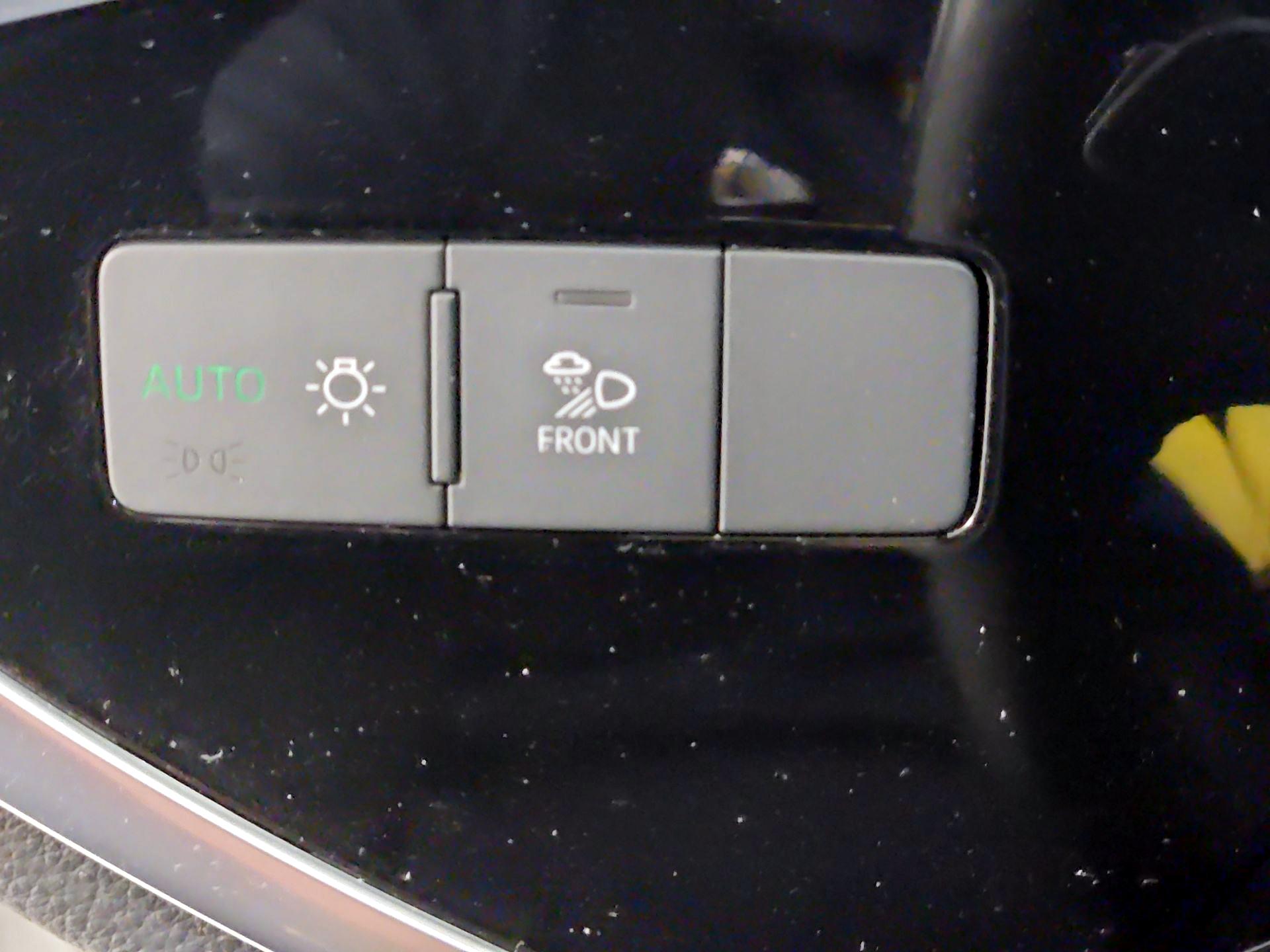 Thumbnail: 2020 Audi Q3 - 13