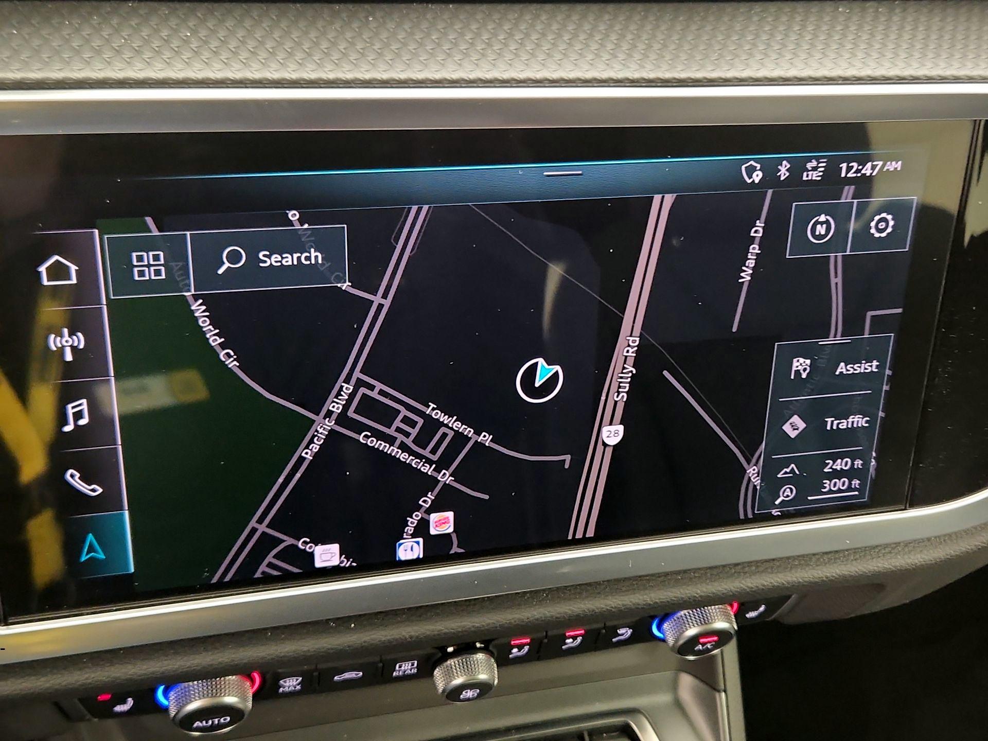 Thumbnail: 2020 Audi Q3 - 14