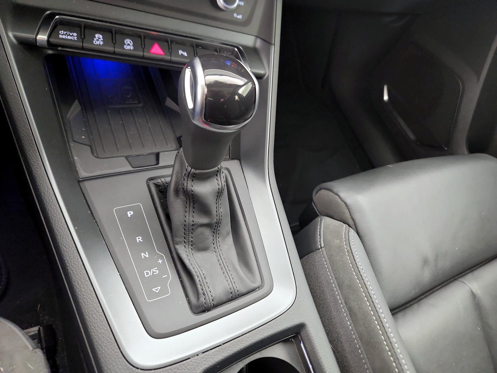 Thumbnail: 2020 Audi Q3 - 18