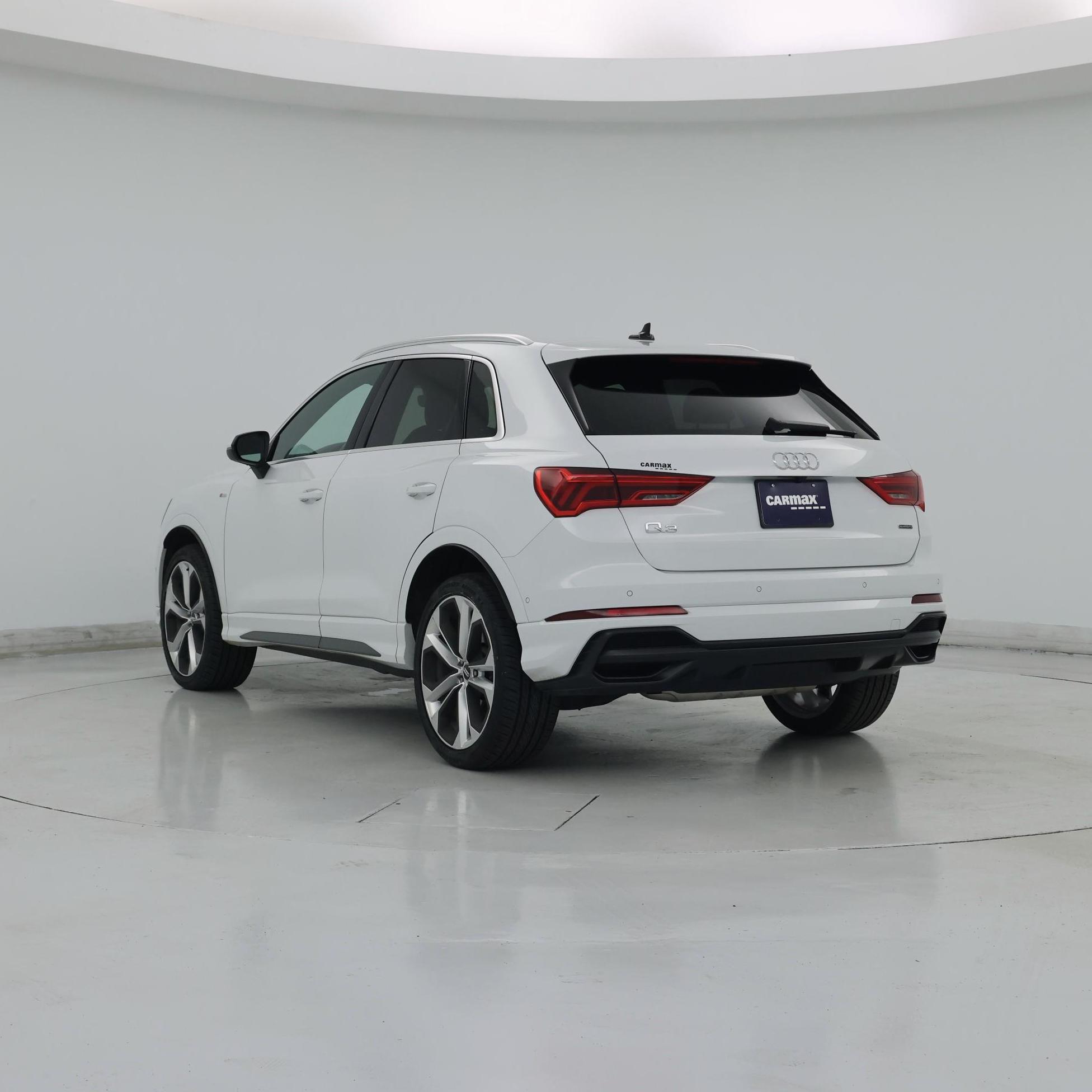 Thumbnail: 2020 Audi Q3 - 2