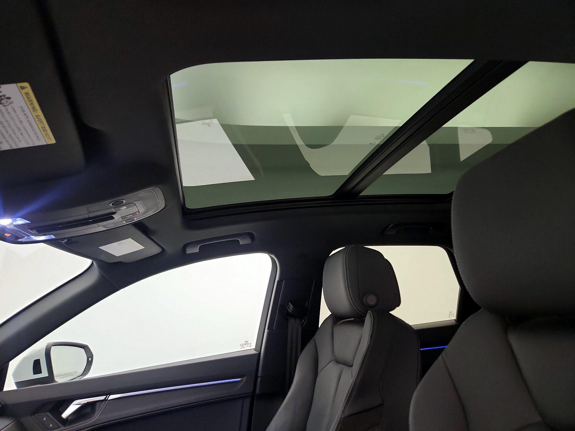 Thumbnail: 2020 Audi Q3 - 20