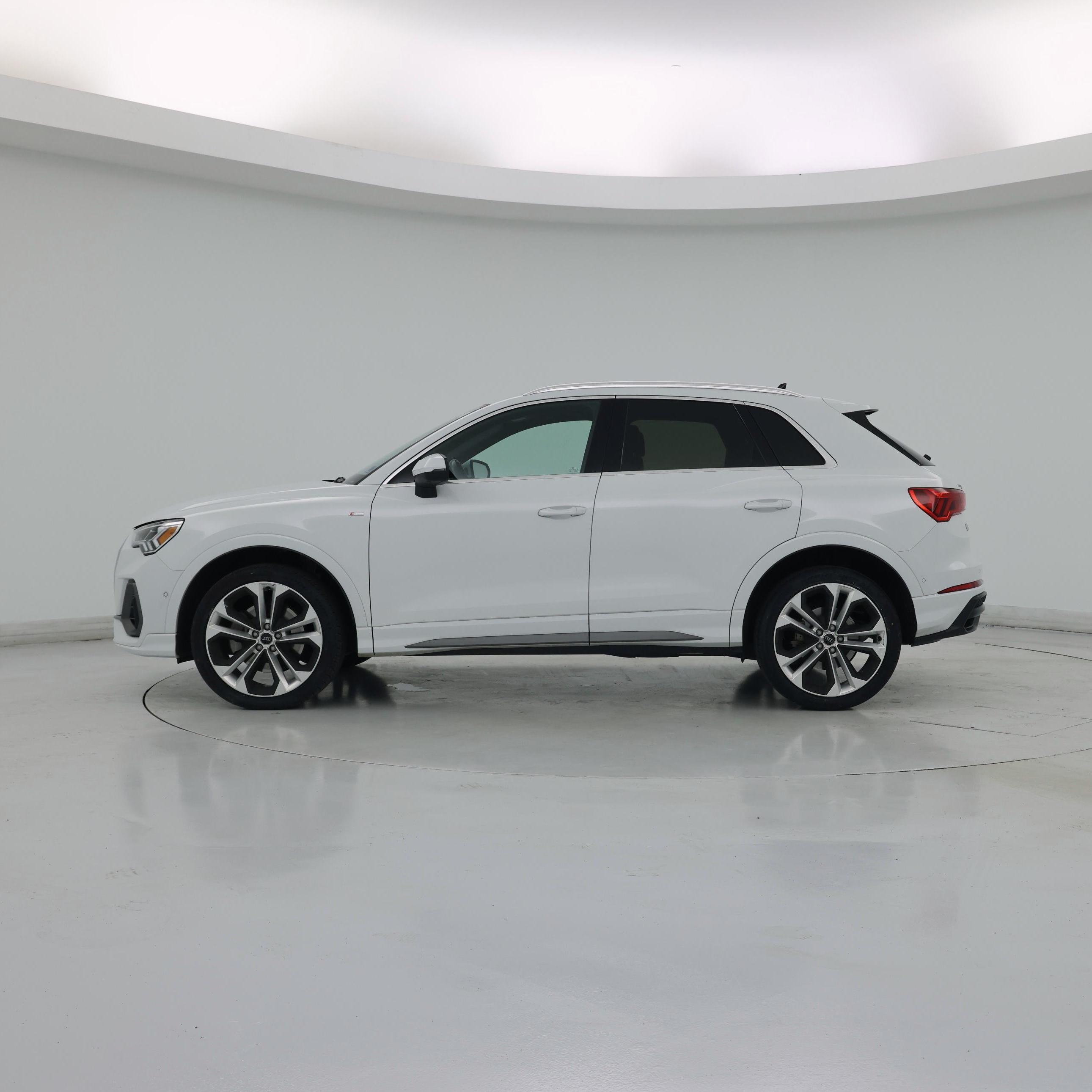Thumbnail: 2020 Audi Q3 - 3